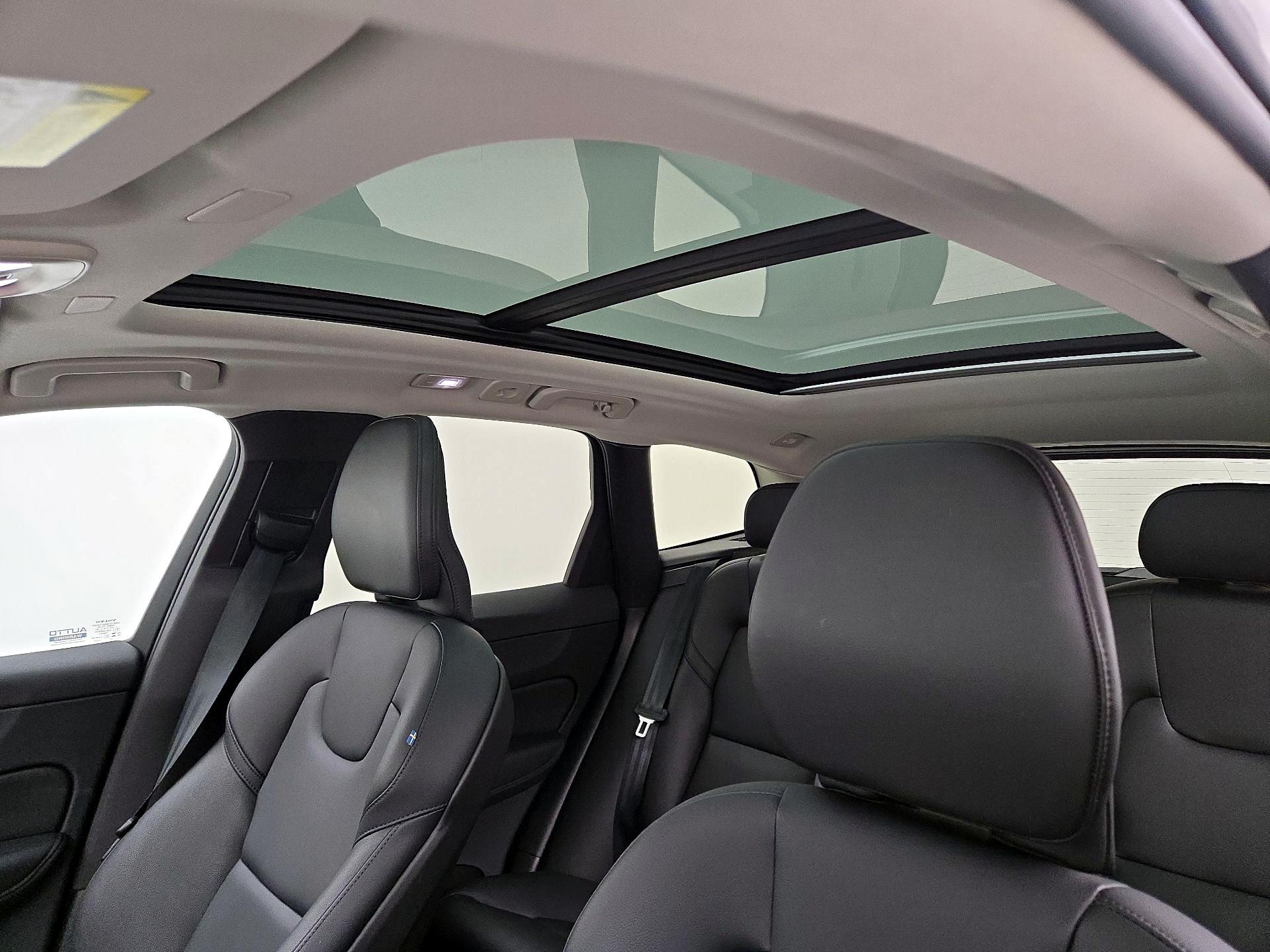 Thumbnail: 2024 Volvo XC60 - 18