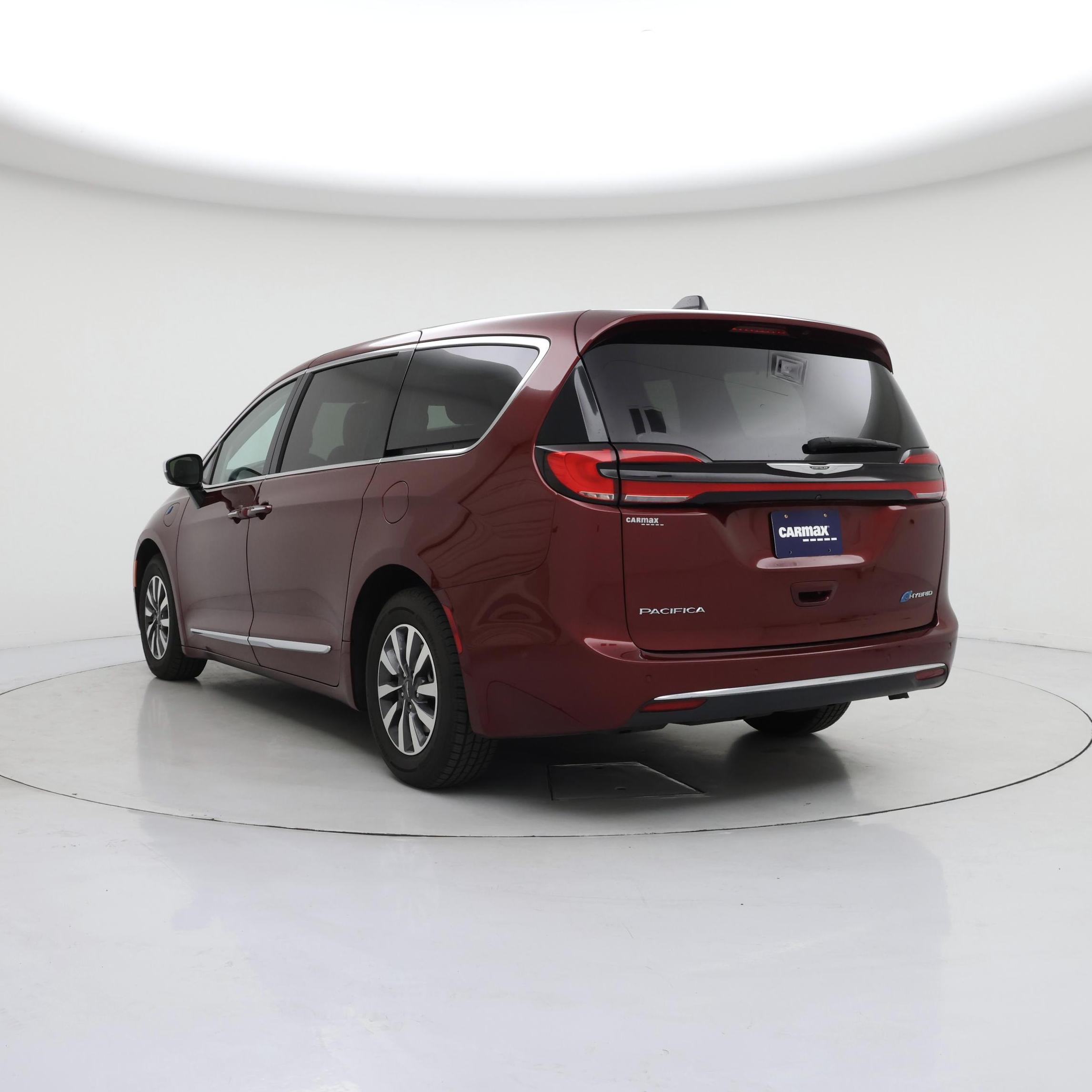 Thumbnail: 2023 Chrysler Pacifica - 2