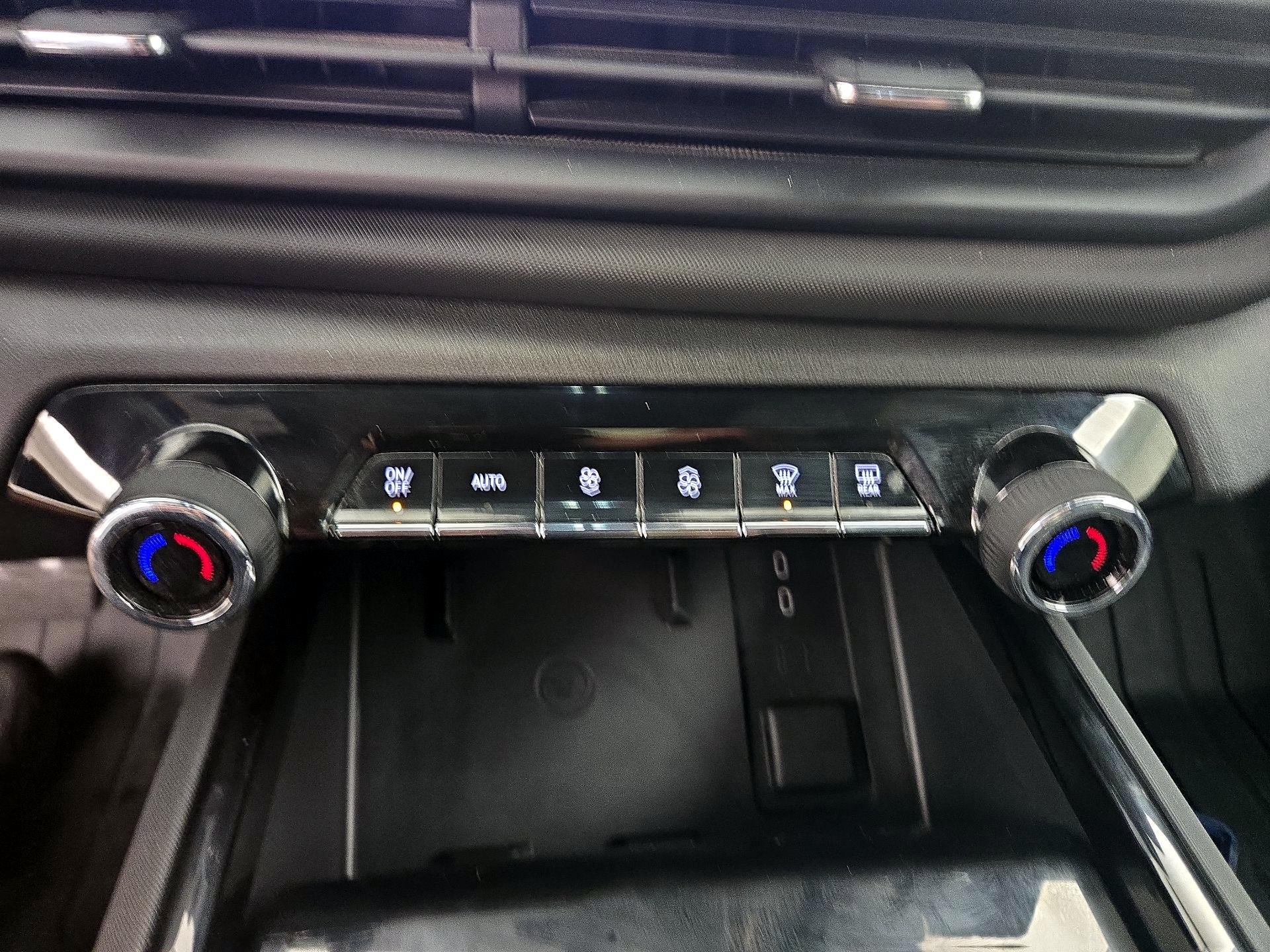 Thumbnail: 2025 Chevrolet Silverado EV - 16