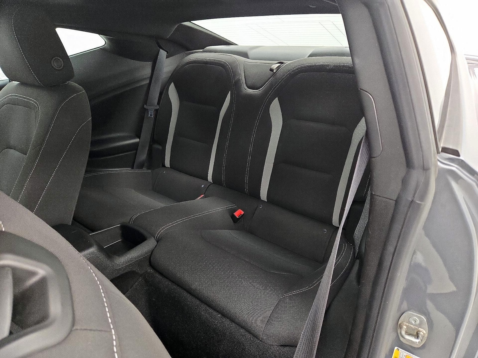 2019 Chevrolet Camaro 1LT - Photo 19