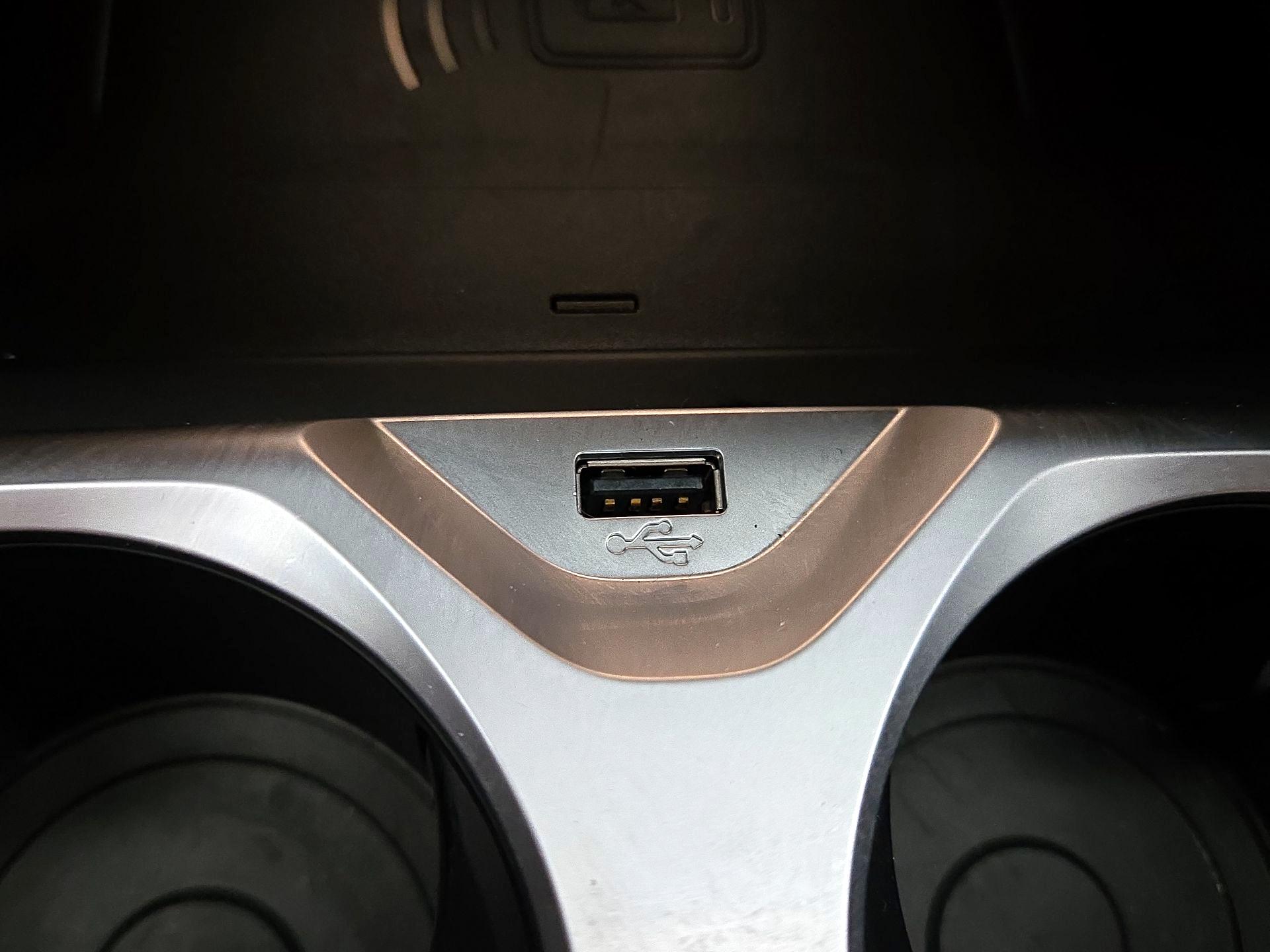 Thumbnail: 2019 BMW 8 Series - 19