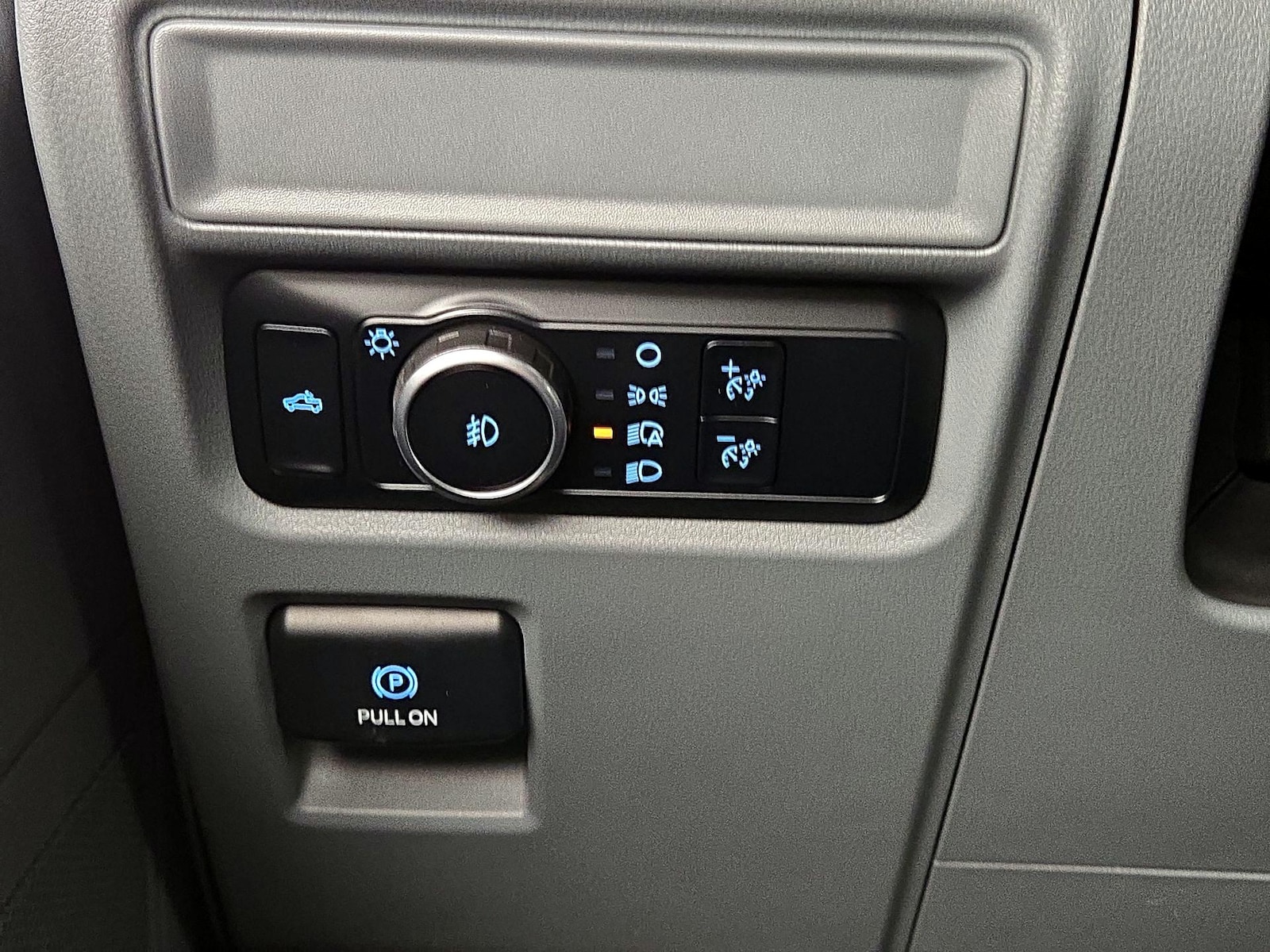 2024 Ford F-150 XLT - Photo 14