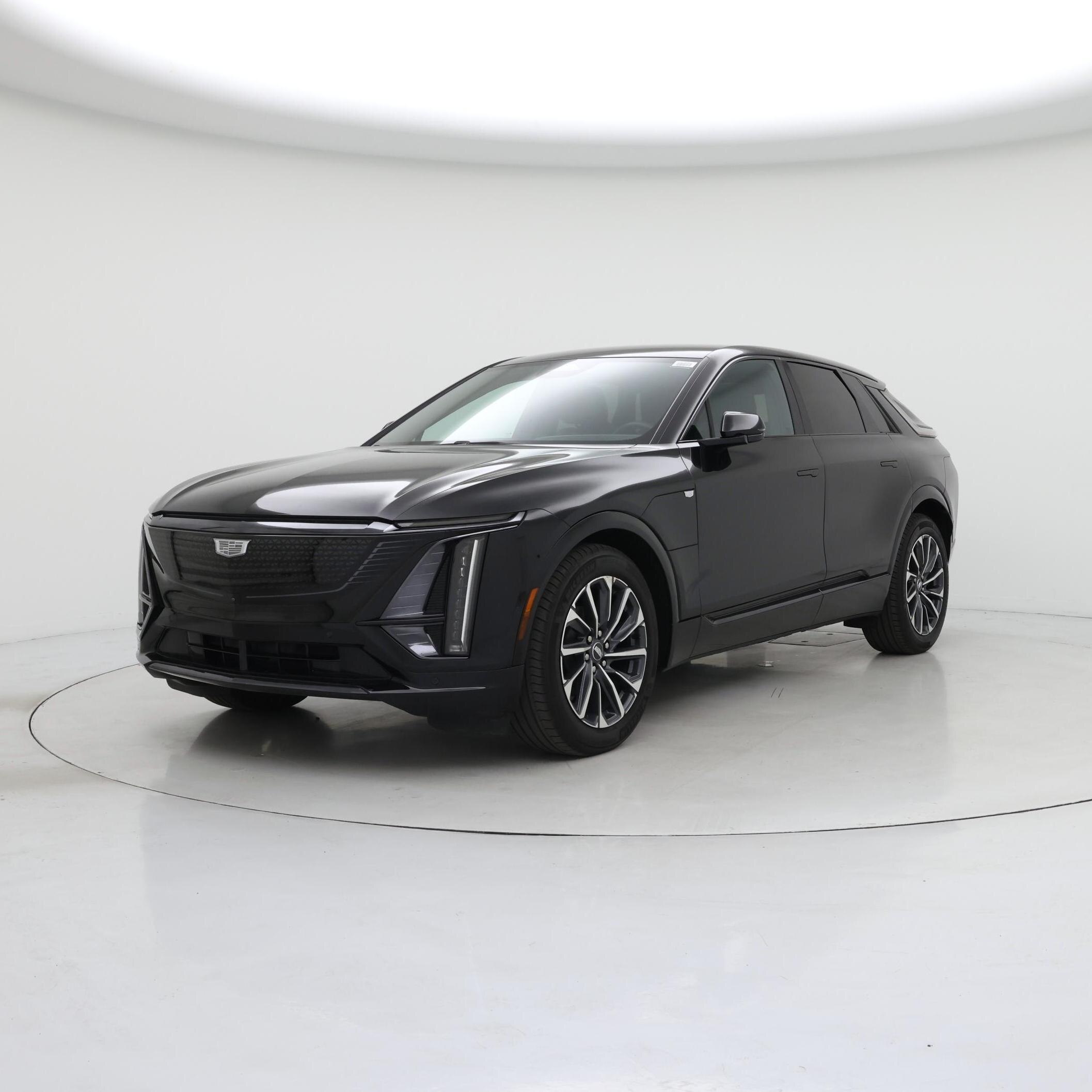 Thumbnail: 2024 Cadillac Lyriq - 4