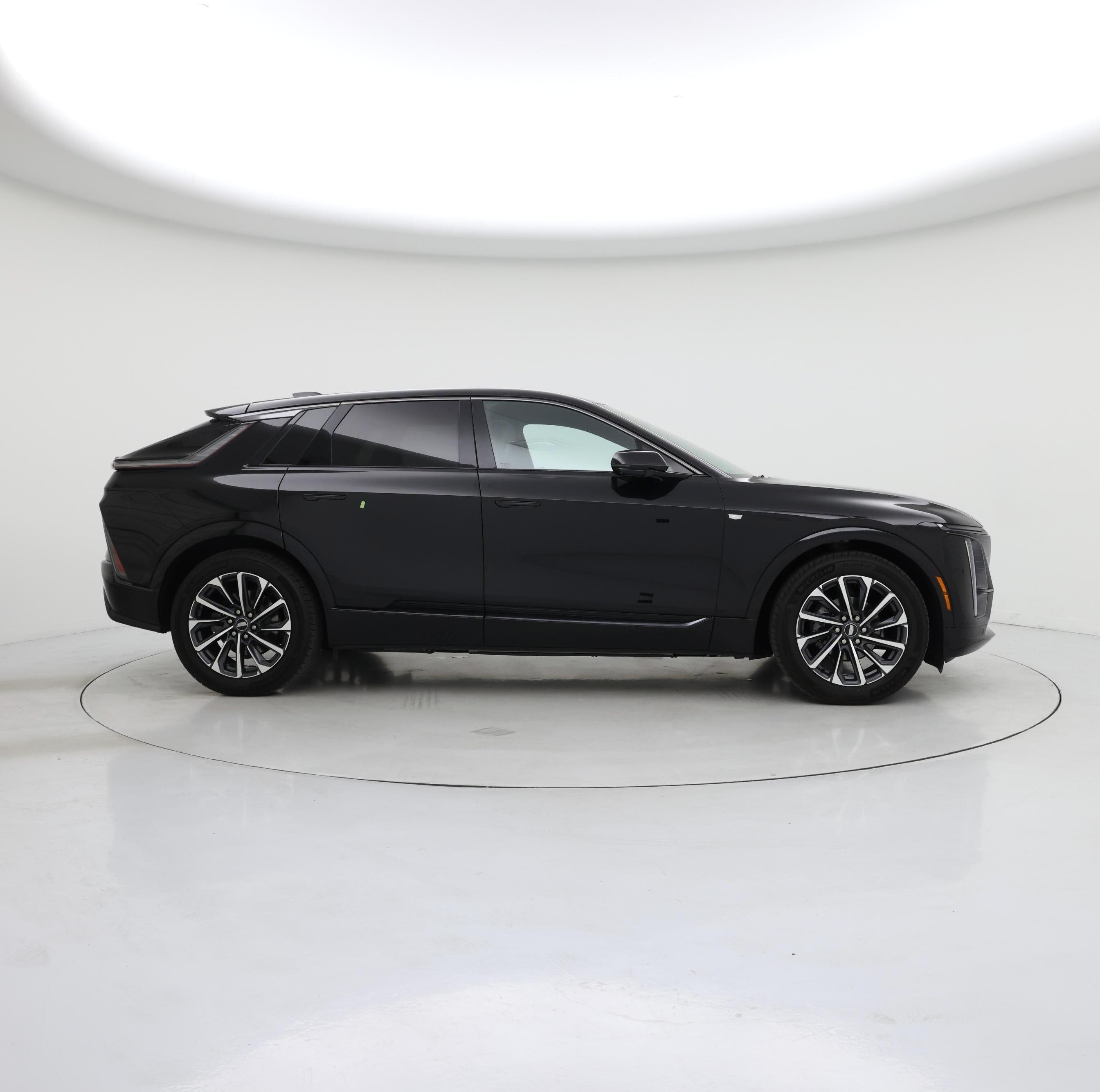 Thumbnail: 2024 Cadillac Lyriq - 7