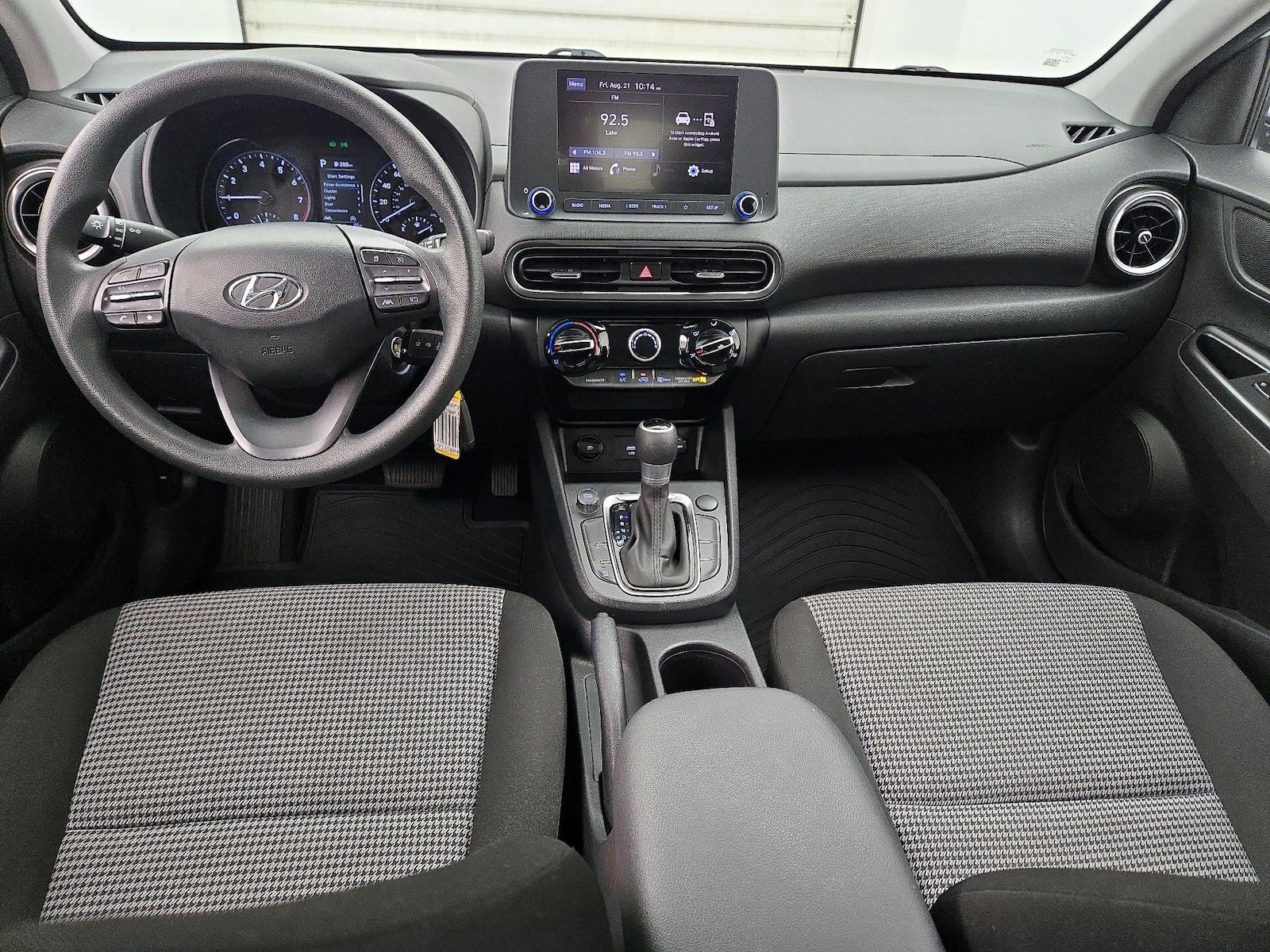 2023 Hyundai Kona SE - Photo 10