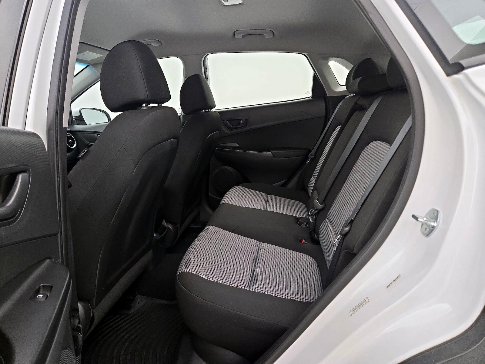 2023 Hyundai Kona SE - Photo 20