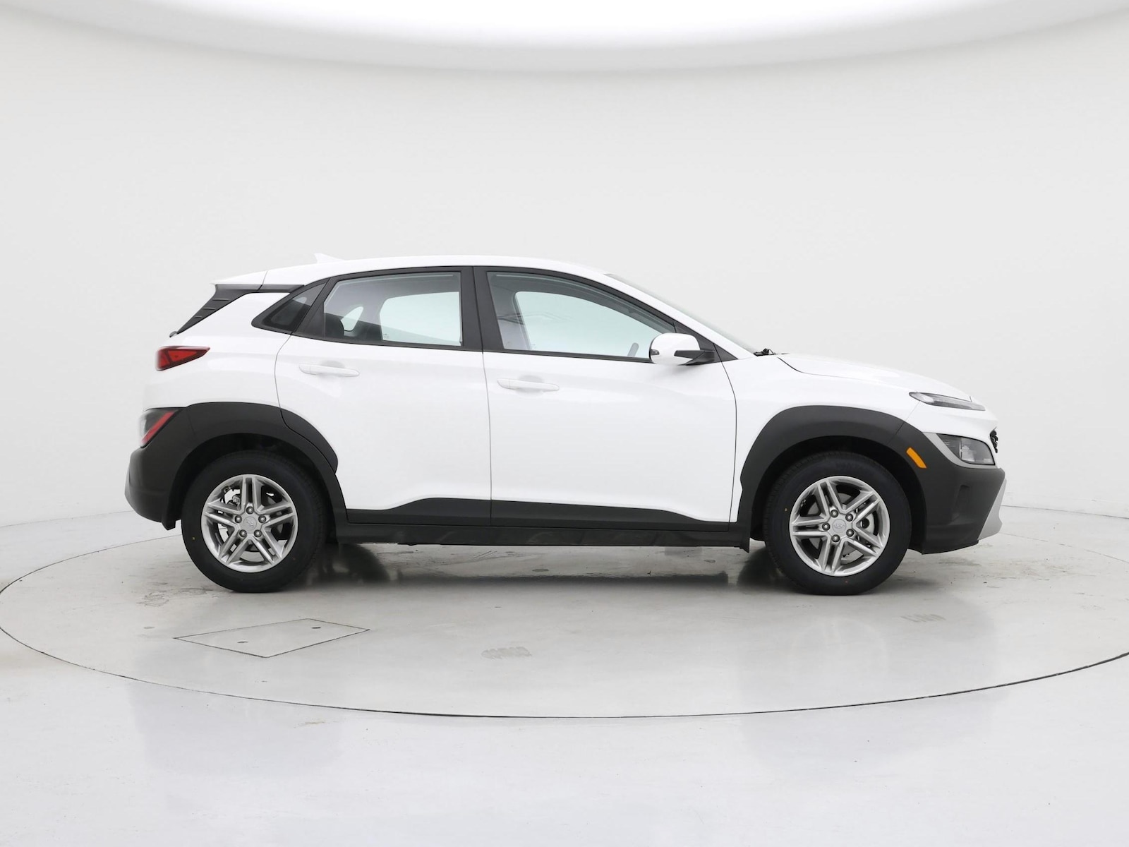 2023 Hyundai Kona SE - Photo 8