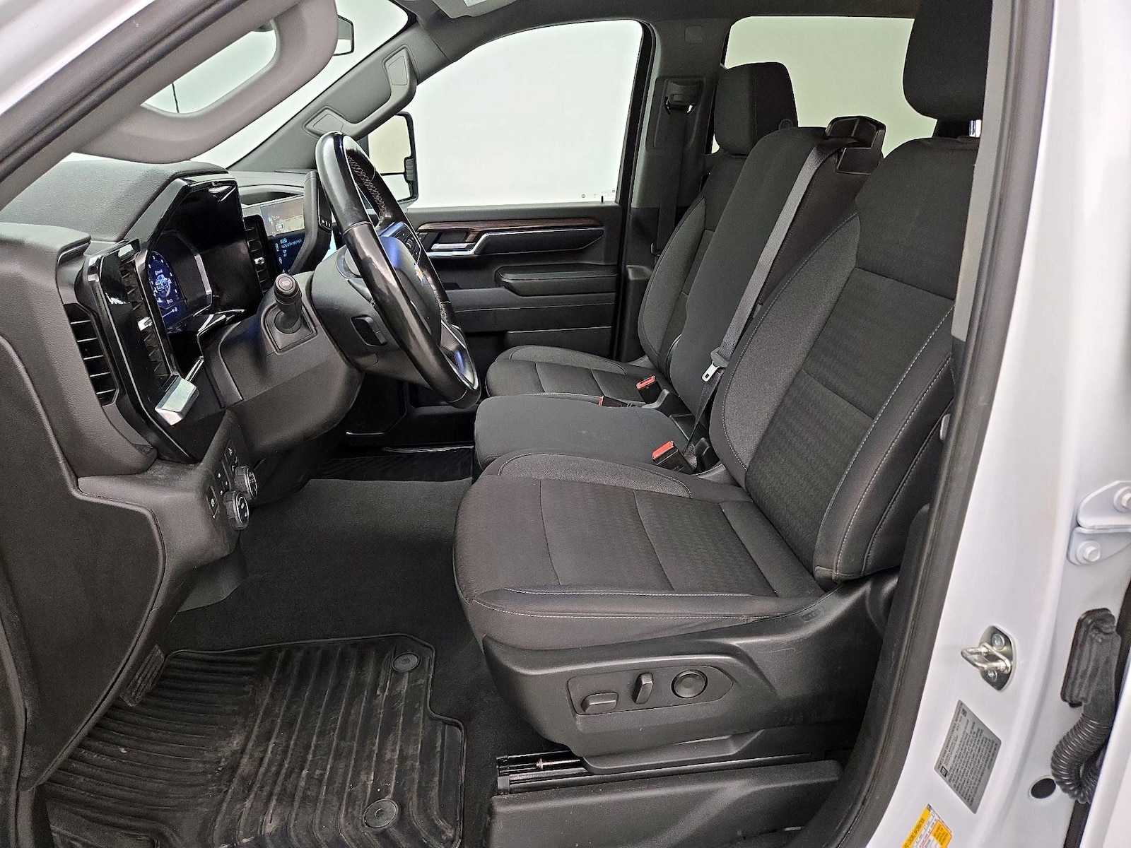 2024 Chevrolet Silverado 2500HD LT - Photo 12
