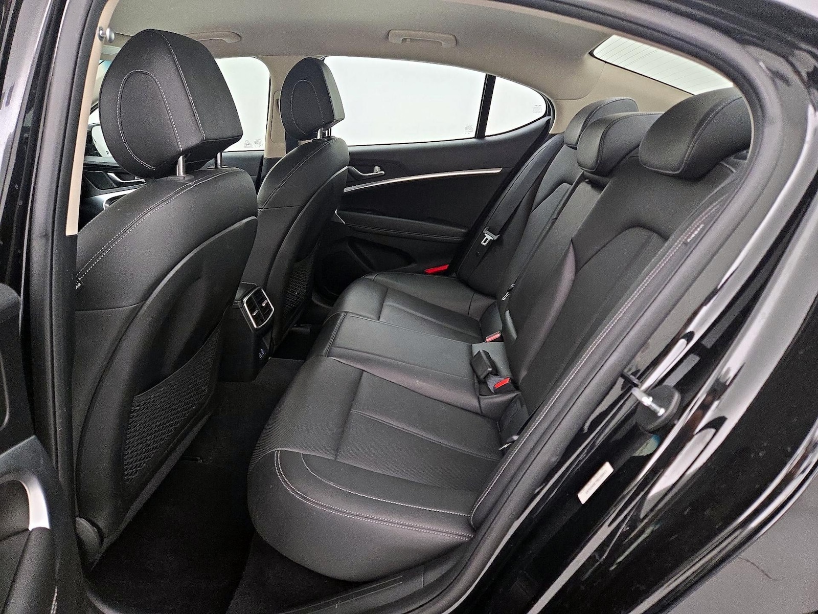 2025 GENESIS G70 Standard - Photo 21
