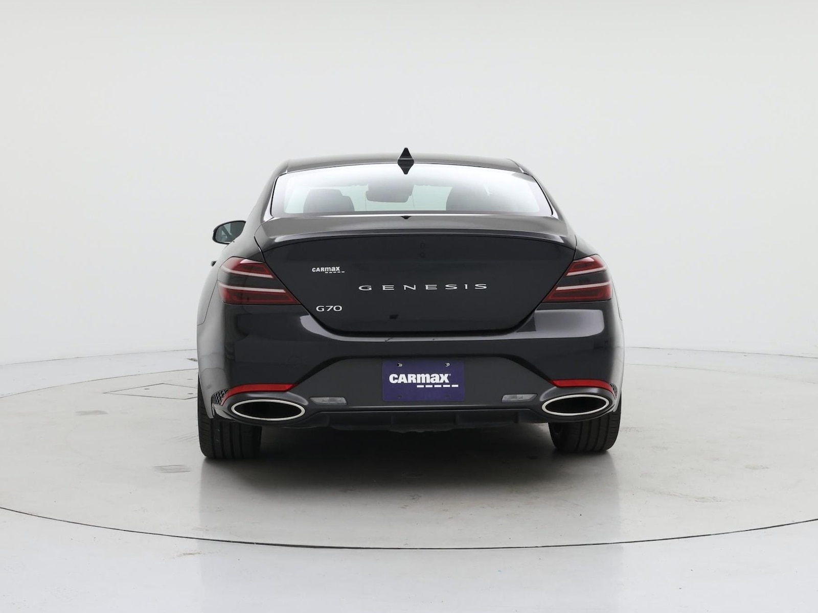2025 GENESIS G70 Standard - Photo 7