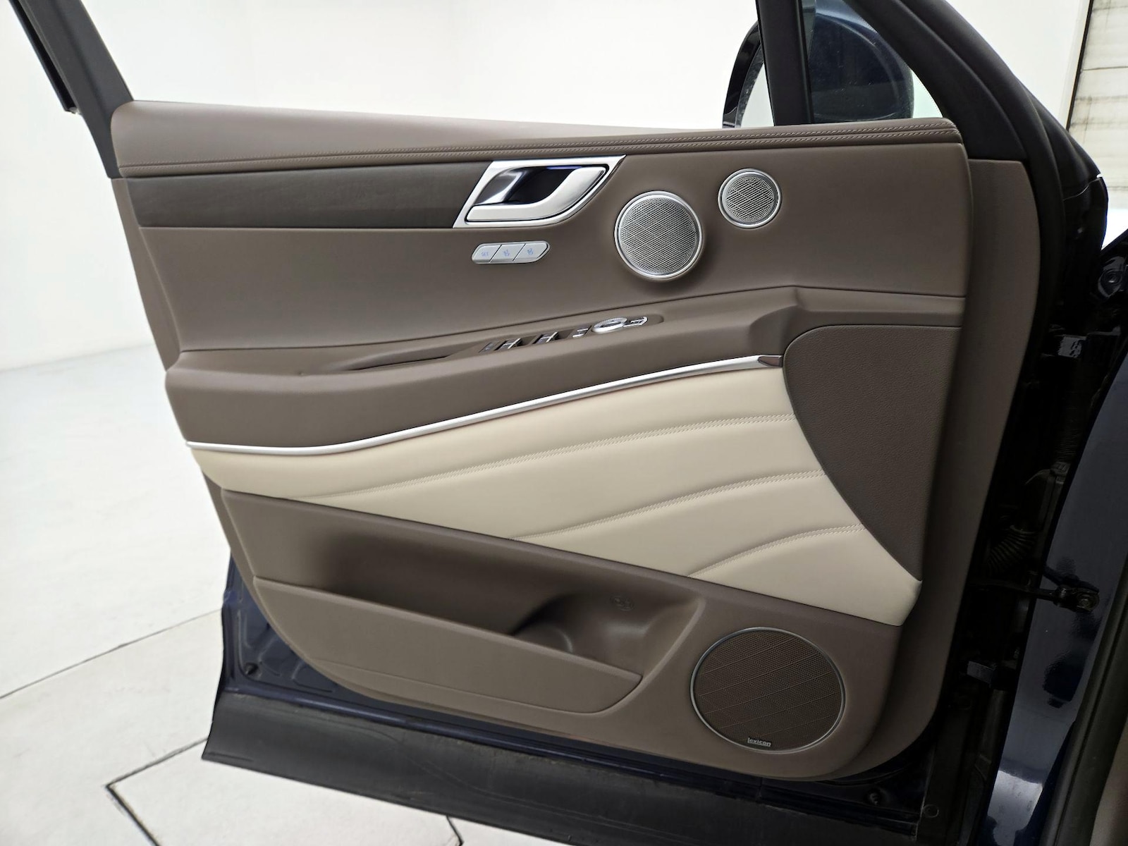 2024 GENESIS GV80 Standard - Photo 13