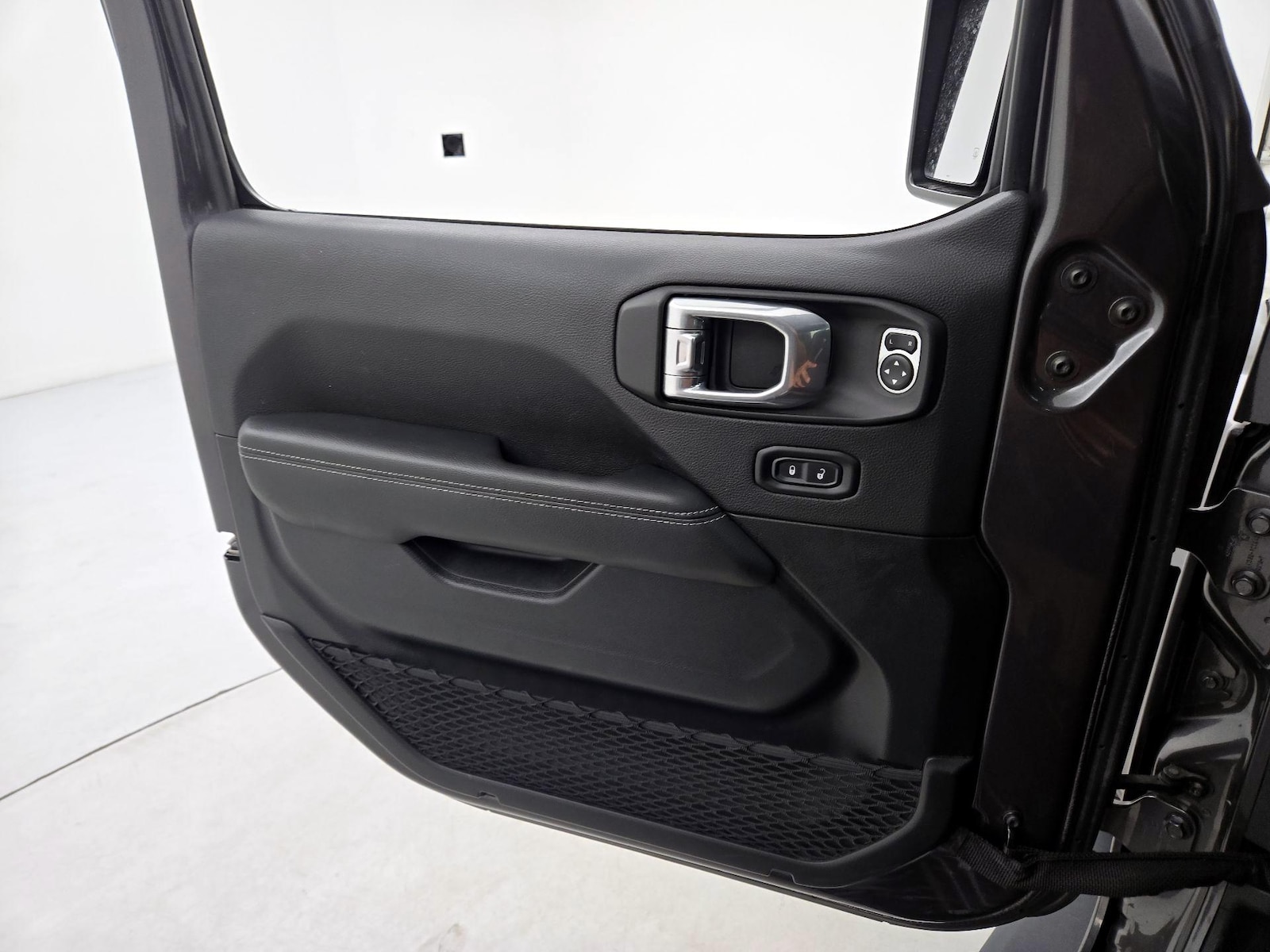 2021 Jeep Wrangler Unlimited Sahara - Photo 13