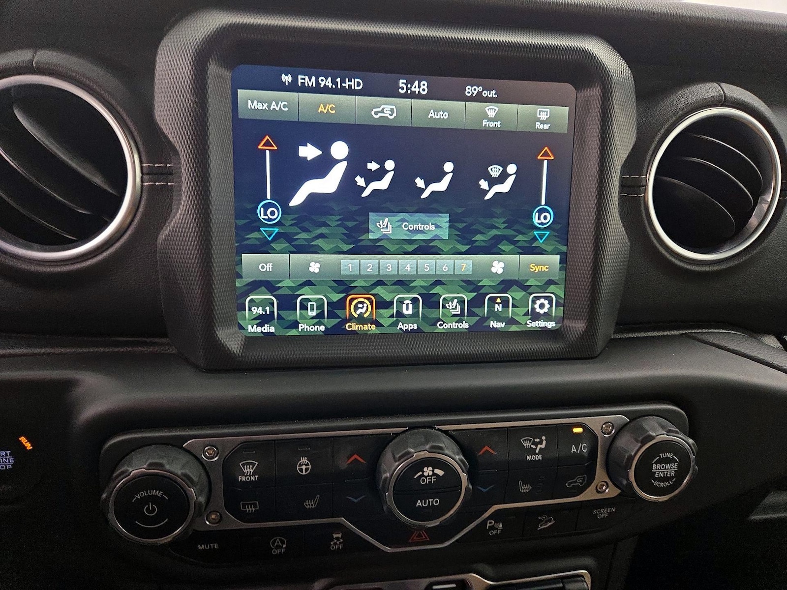 2021 Jeep Wrangler Unlimited Sahara - Photo 18