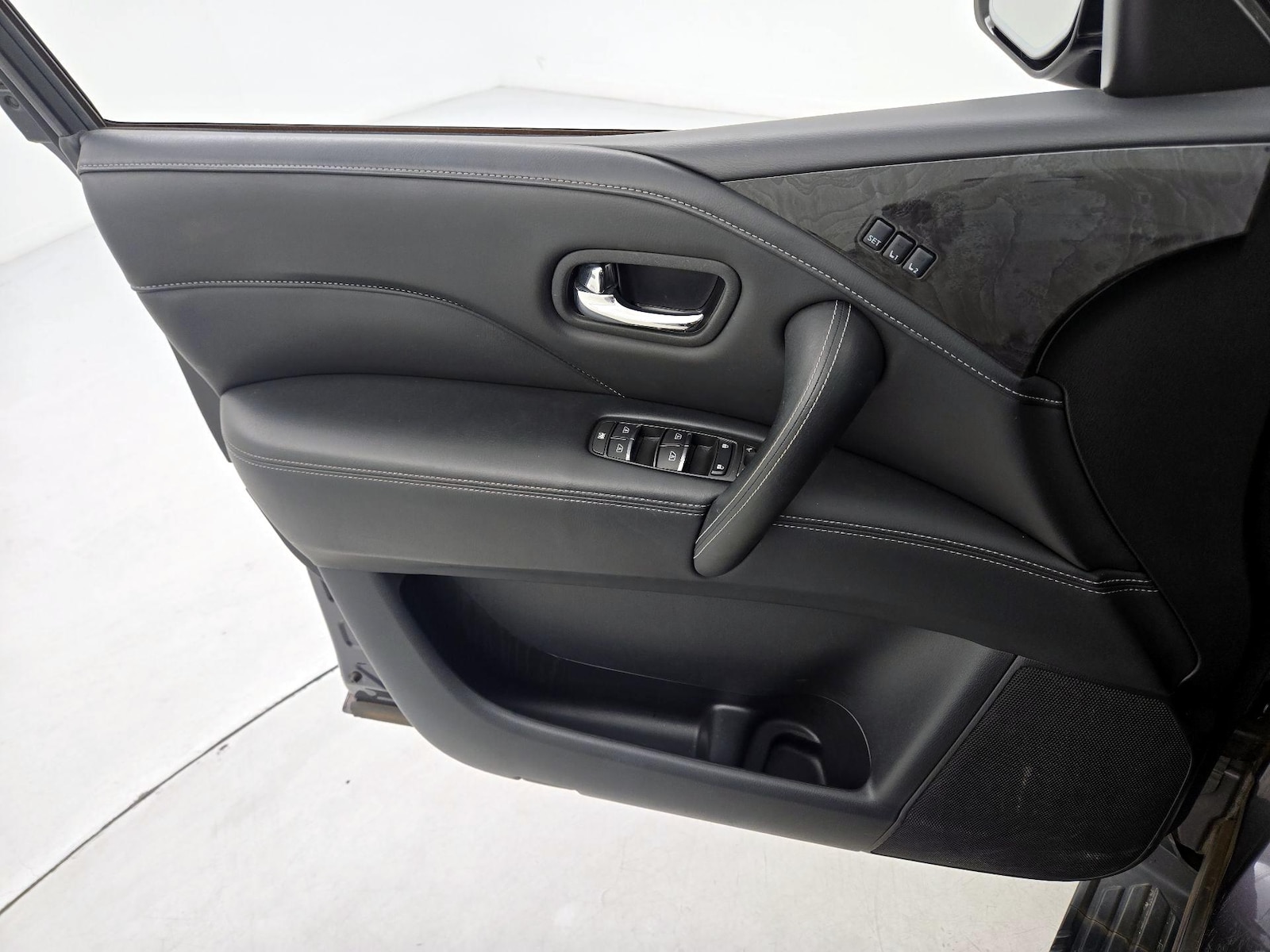 2024 INFINITI QX80 Luxe 4WD - Photo 13