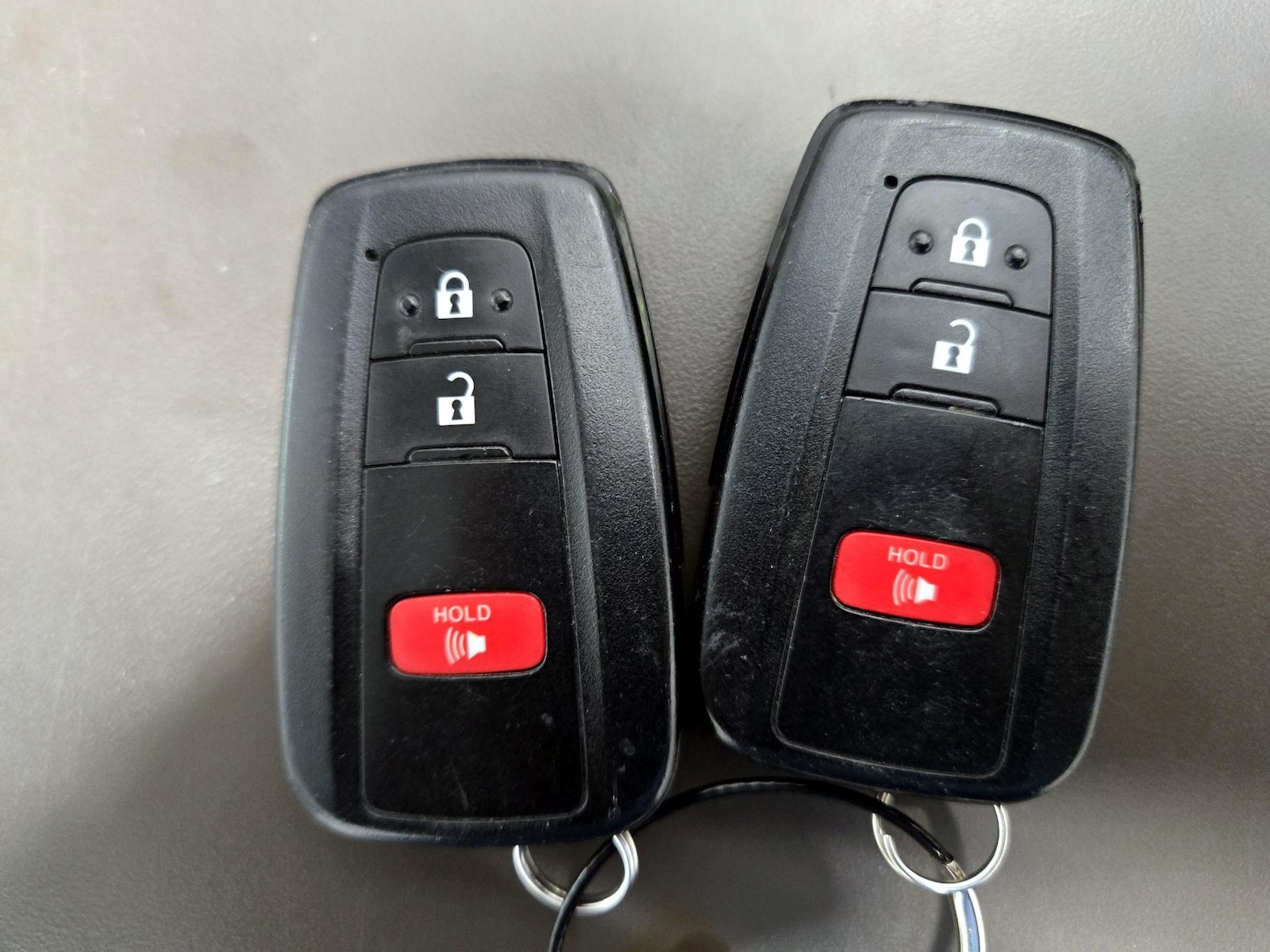 2021 Toyota Prius LE - Photo 23