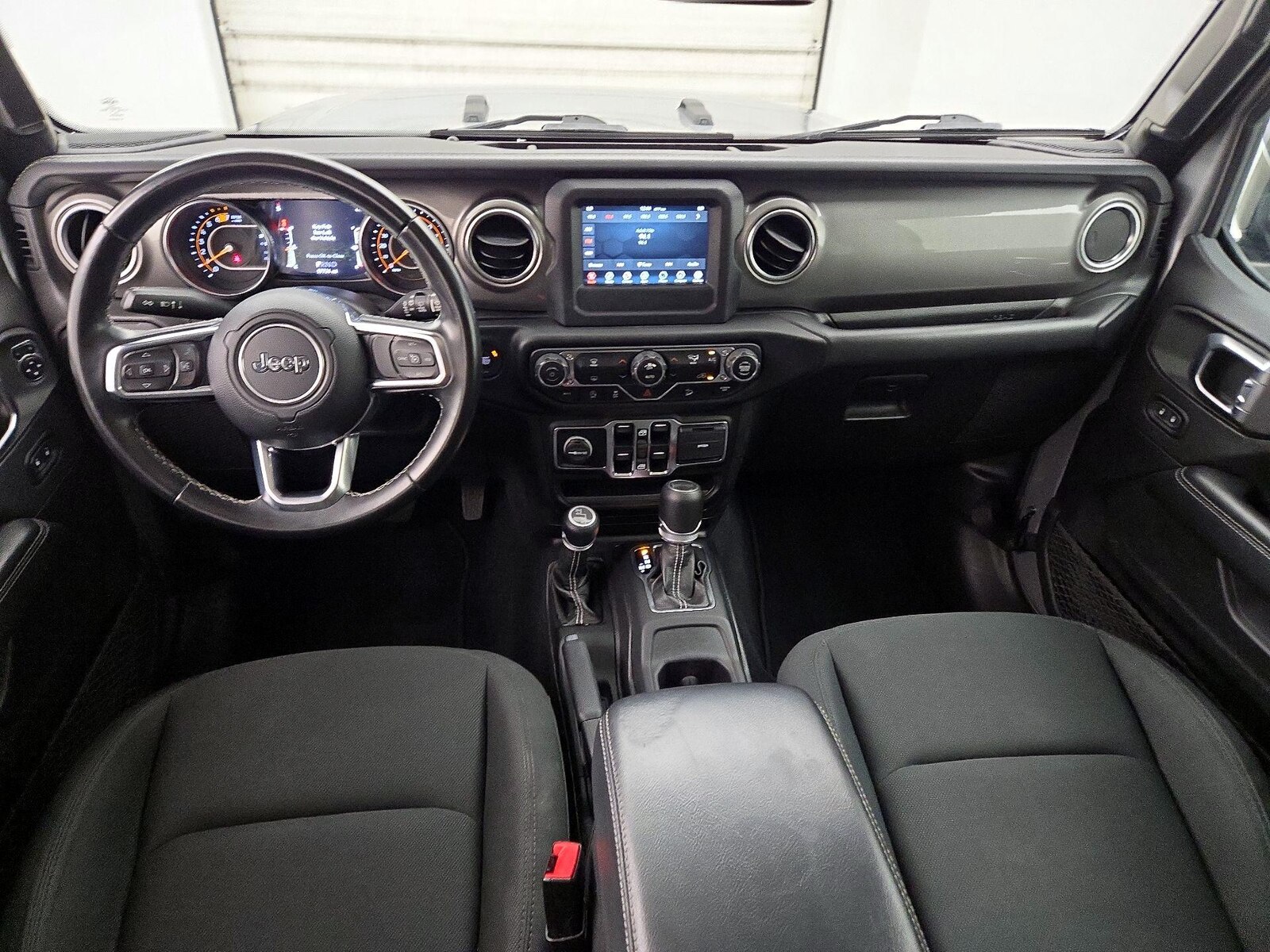 Apple CarPlay® & Android Auto™