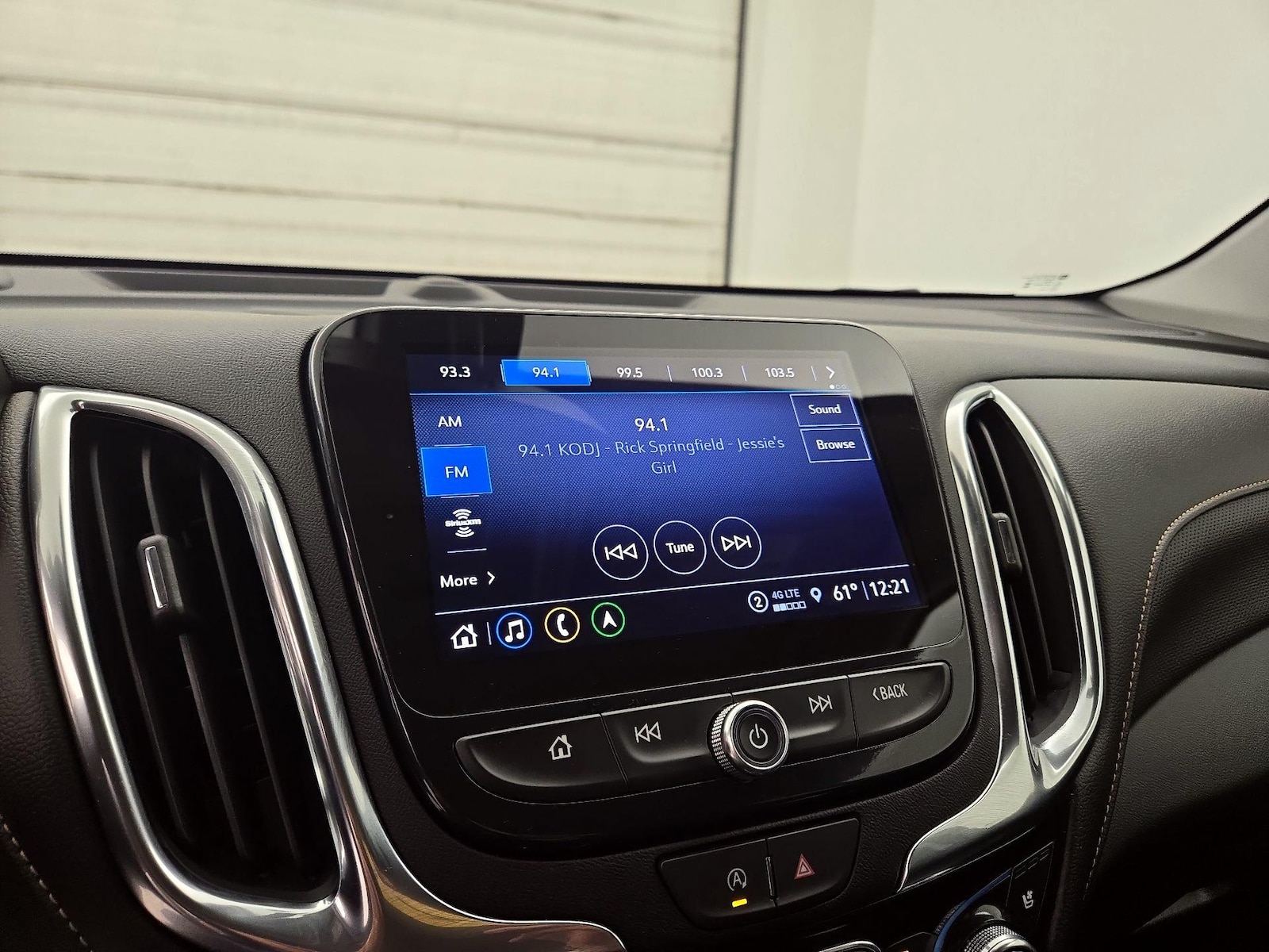 2024 Chevrolet Equinox Premier - Photo 16