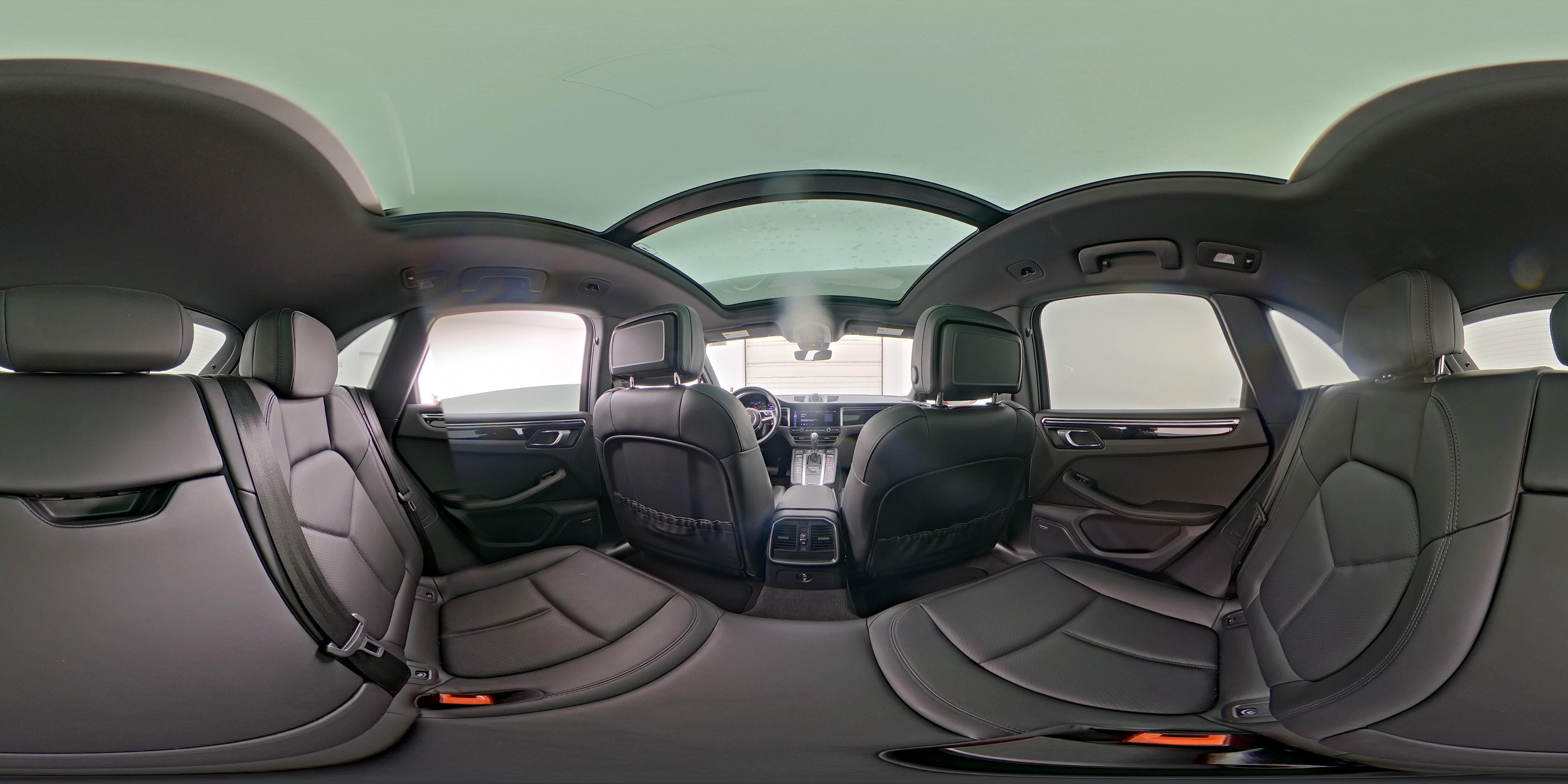 2021 Porsche Macan Base - Photo 28