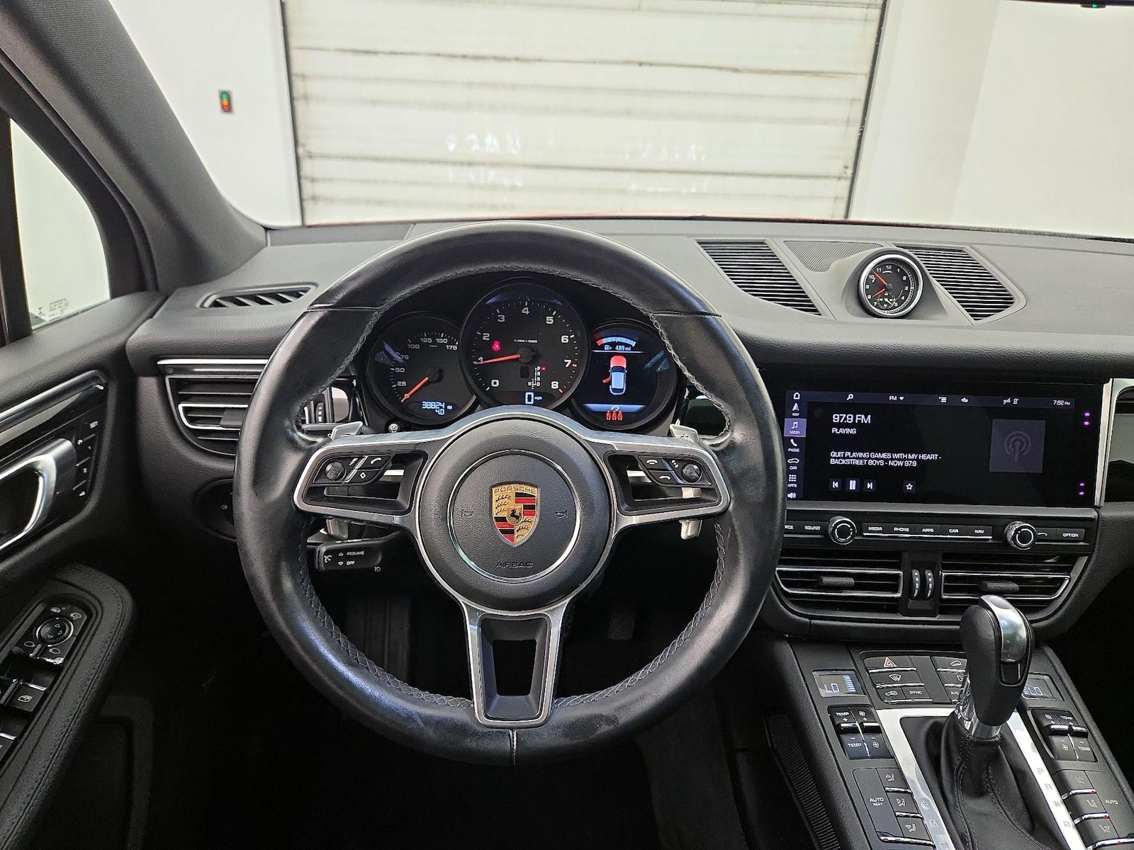 2021 Porsche Macan Base - Photo 11