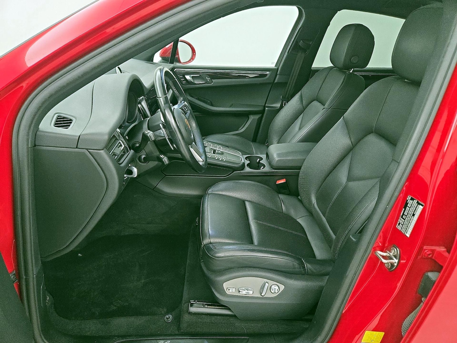 2021 Porsche Macan Base - Photo 12