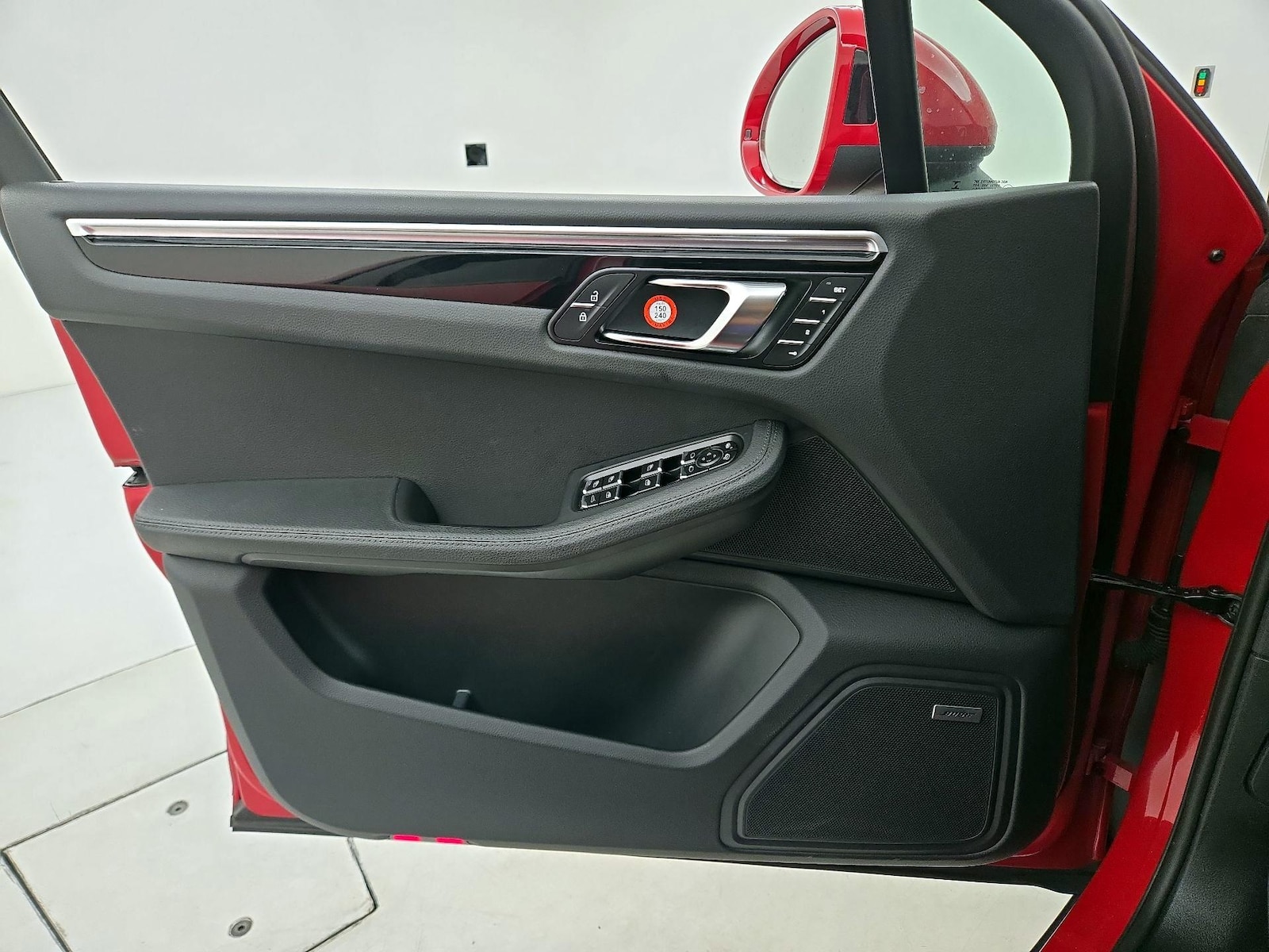 2021 Porsche Macan Base - Photo 13