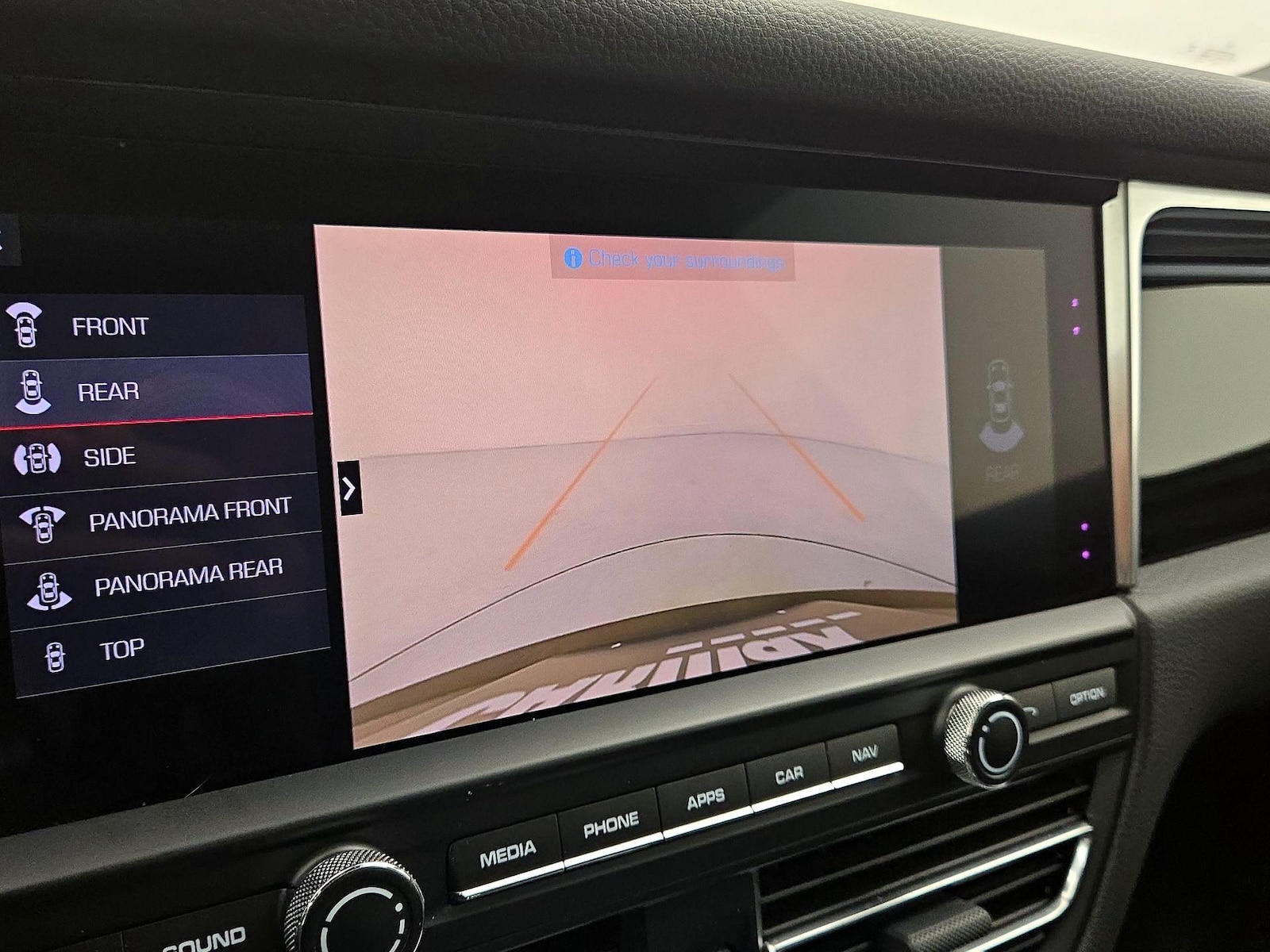 2021 Porsche Macan Base - Photo 16