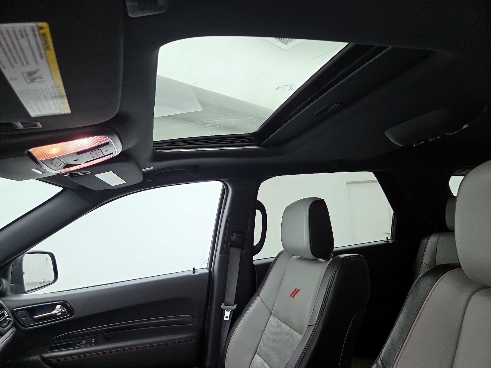 Sunroof(s) & Overhead Airbags