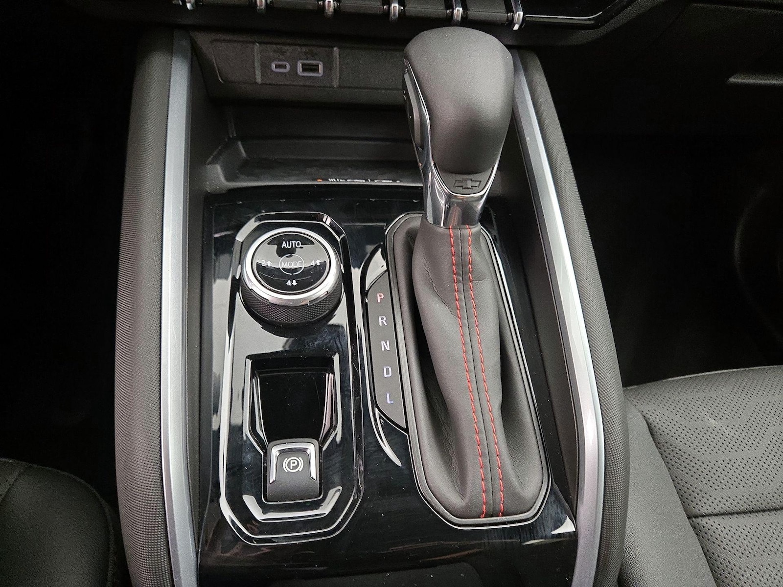2026 Chevrolet Colorado Z71 - Photo 19
