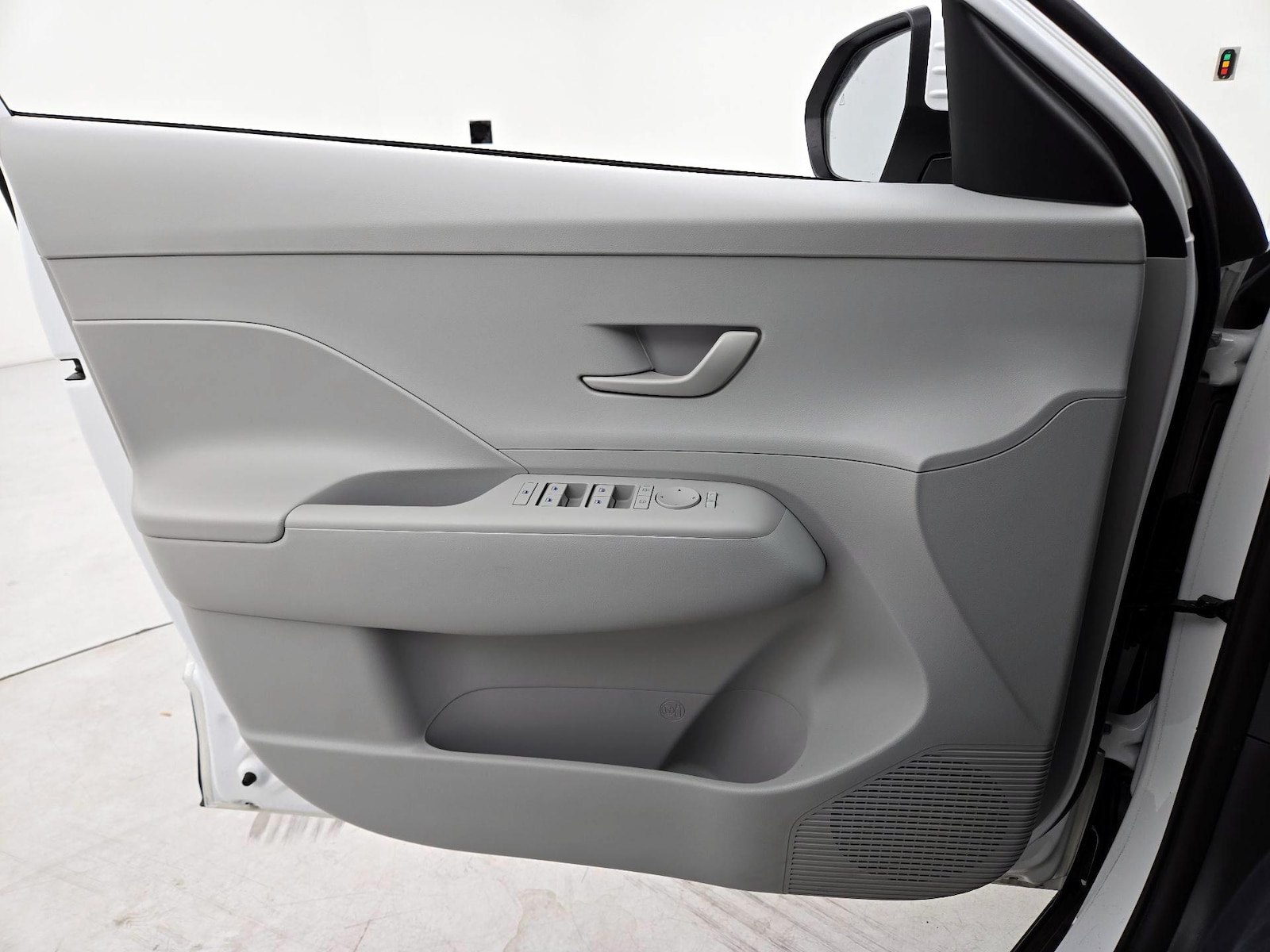 2026 Hyundai Kona SE - Photo 13