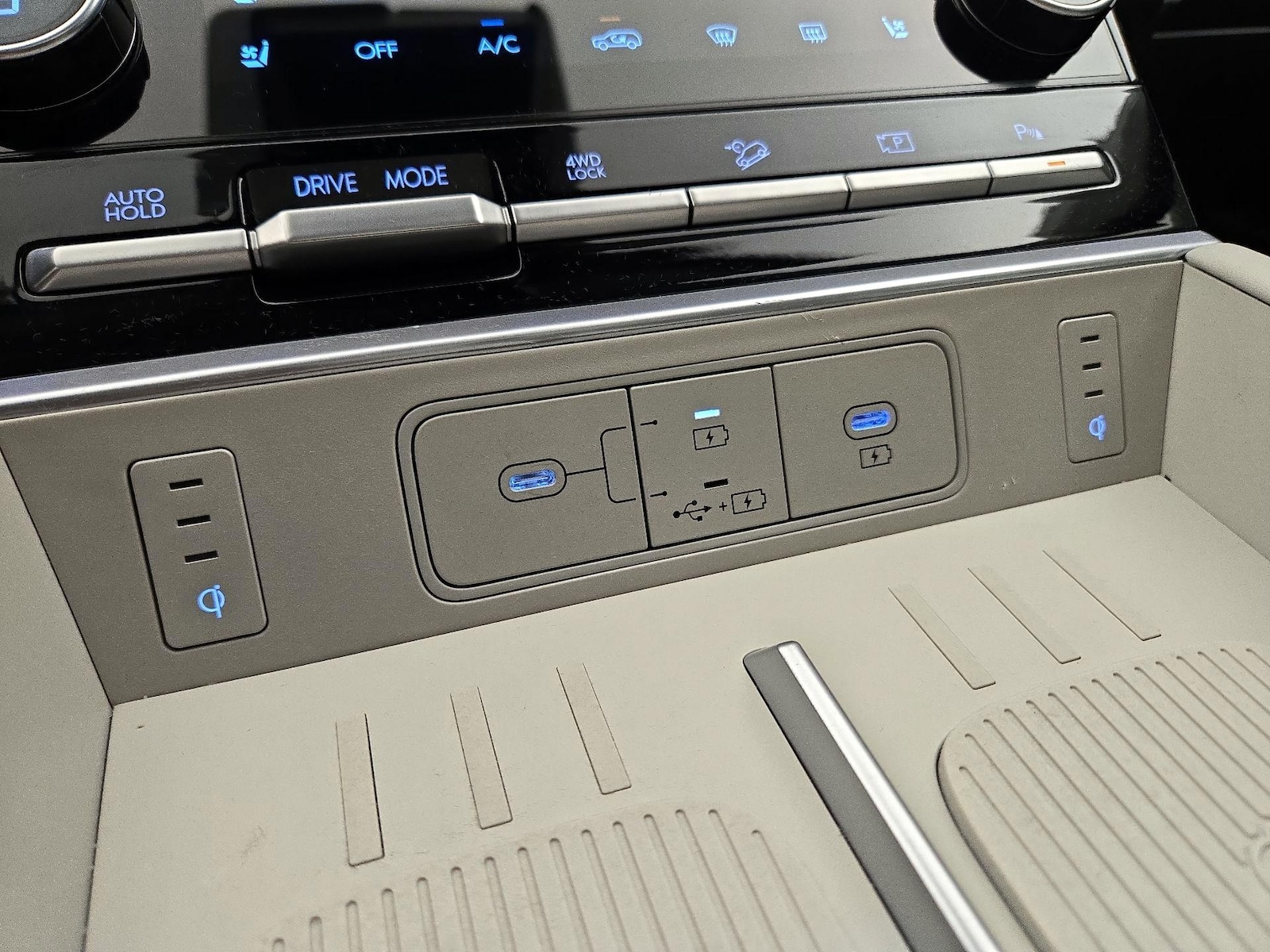 2026 Hyundai Santa Fe Calligraphy - Photo 20