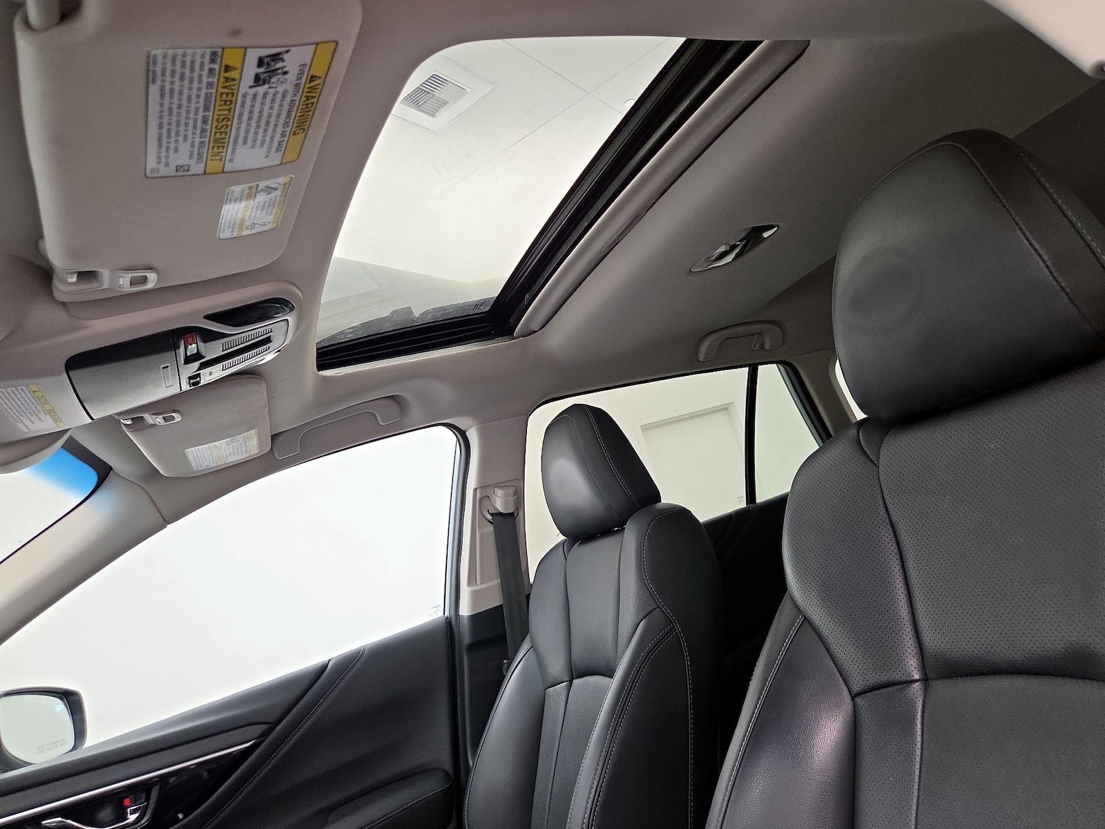 Sunroof(s) & Overhead Airbags