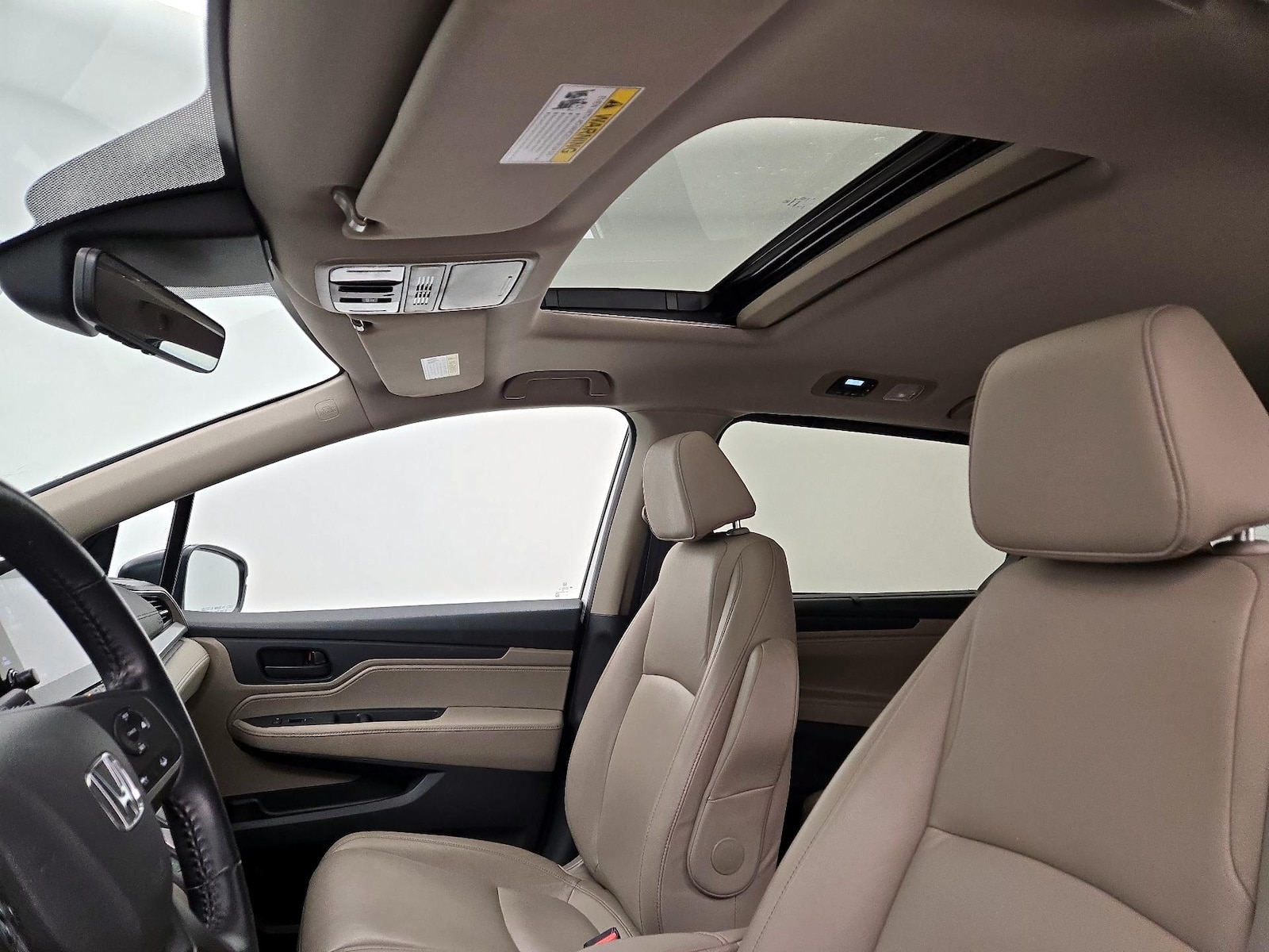 Sunroof(s) & Overhead Airbags