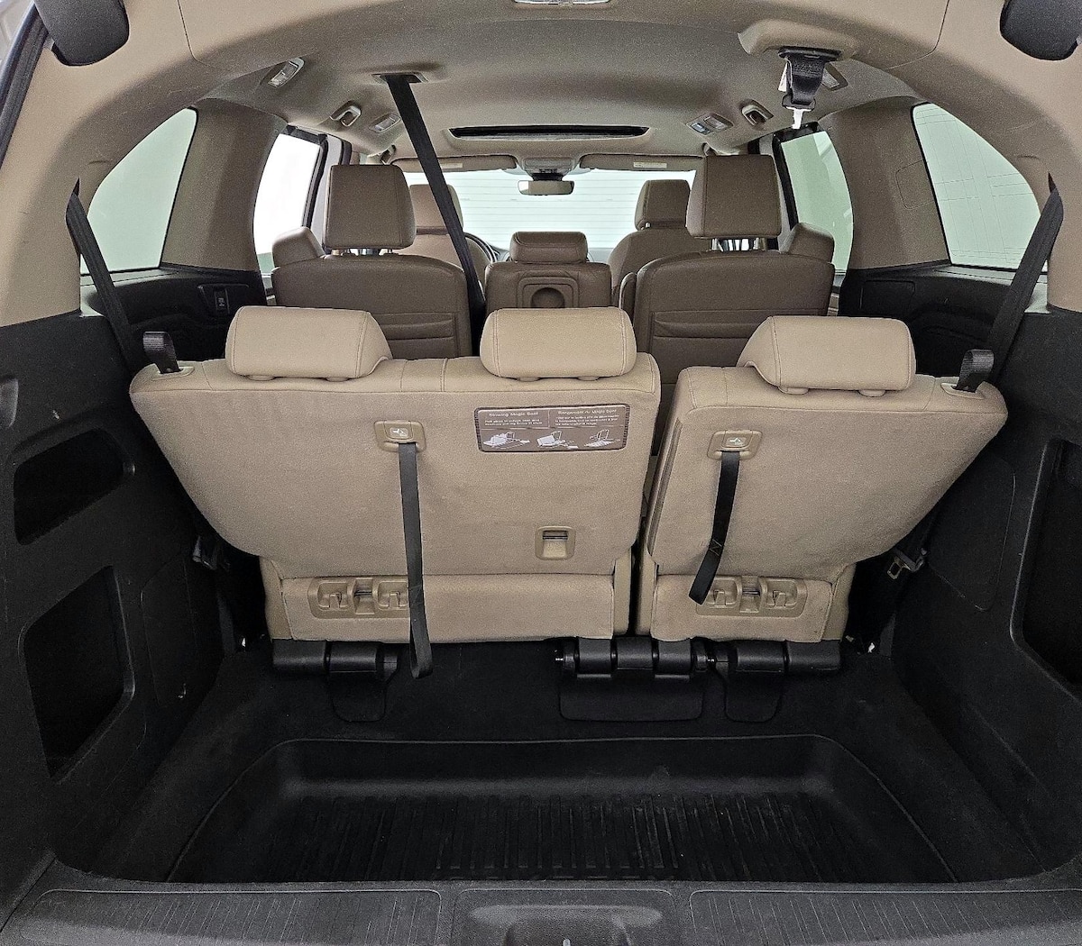 Trunk/Cargo (Seats Up)