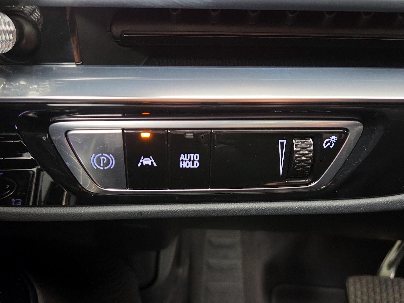 2024 Cadillac LYRIQ Sport 1 - Photo 14
