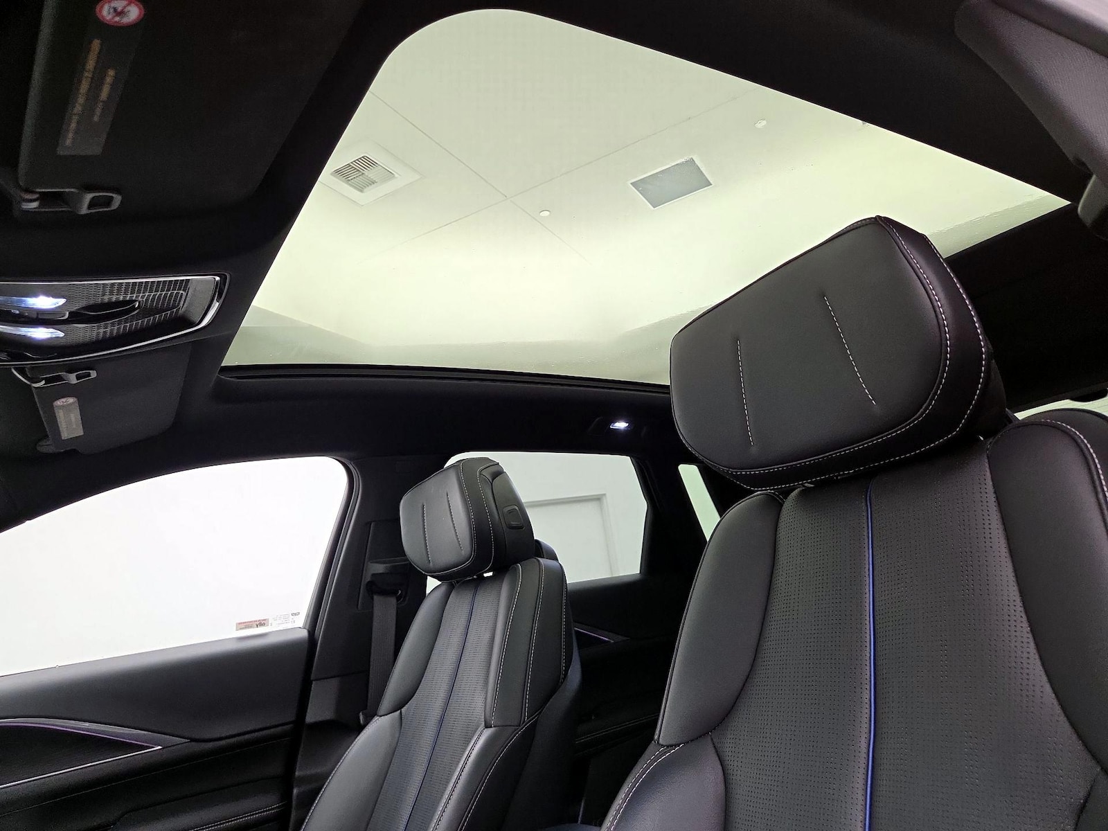 2024 Cadillac LYRIQ Sport 1 - Photo 21