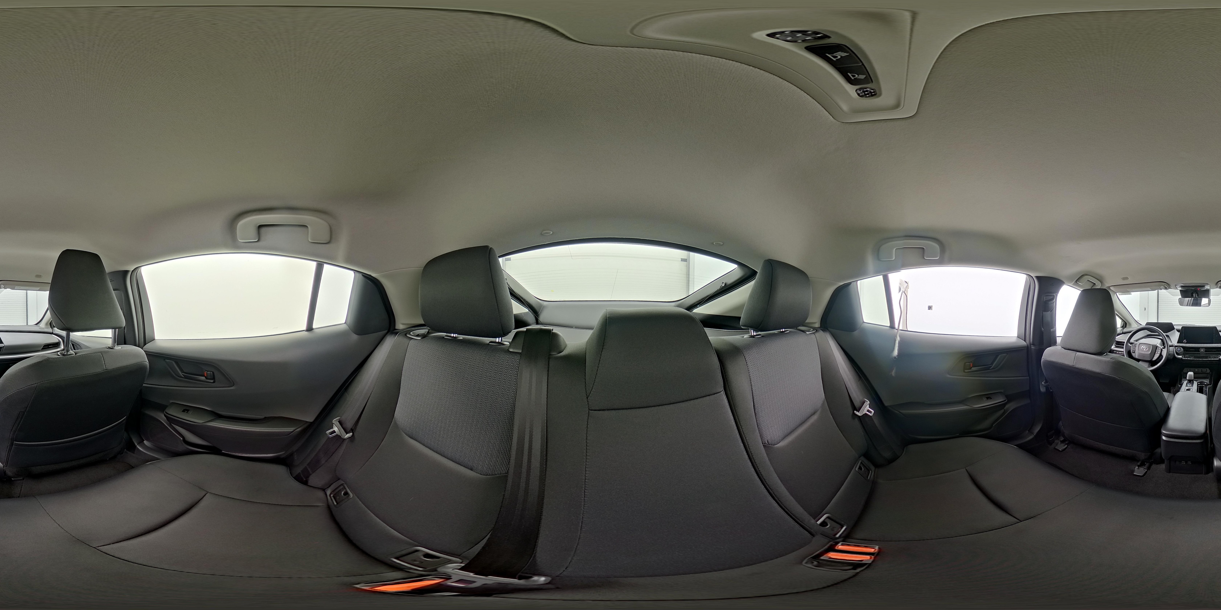 2025 Toyota Prius LE - Photo 25