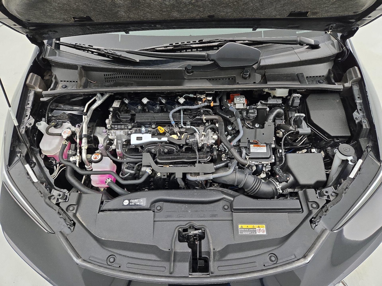 2025 Toyota Prius LE - Photo 22