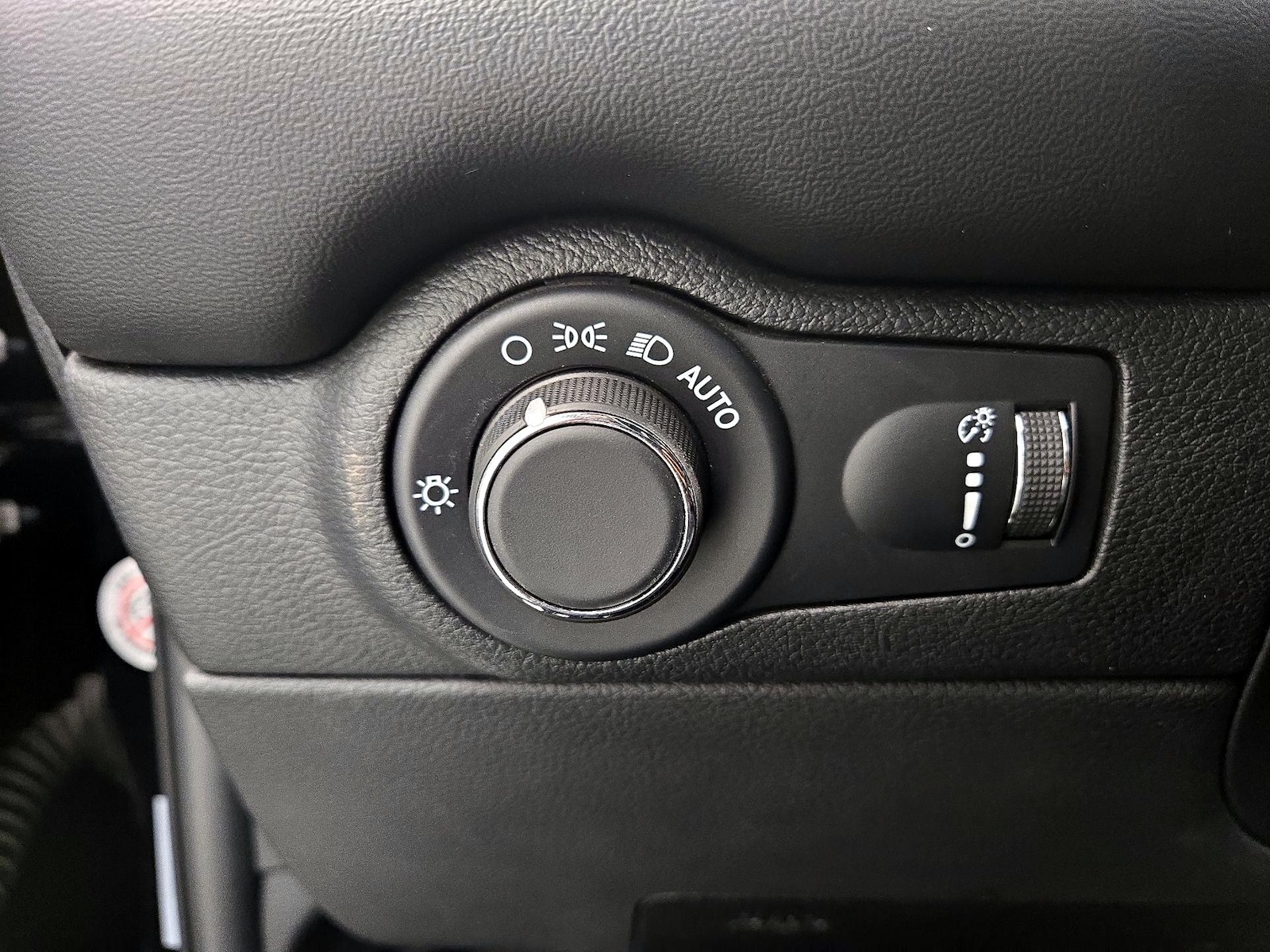 2025 Dodge Durango GT - Photo 14