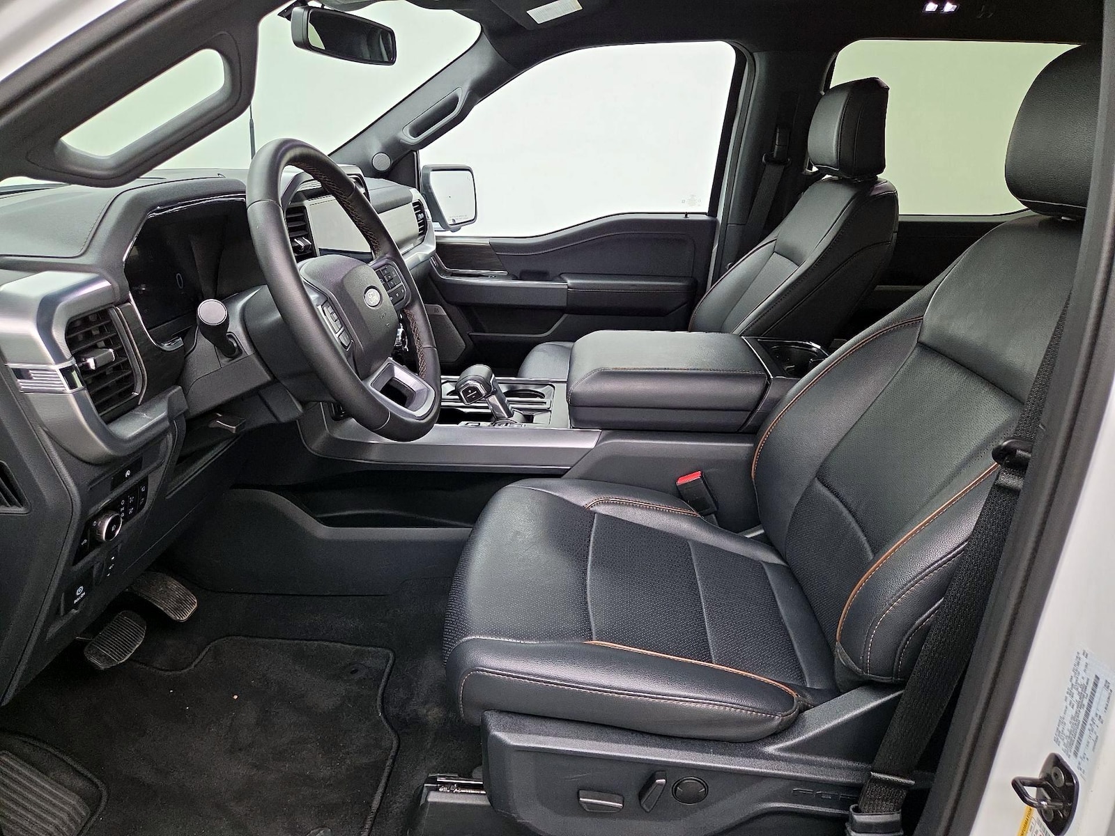 2025 Ford F-150 Lariat - Photo 12