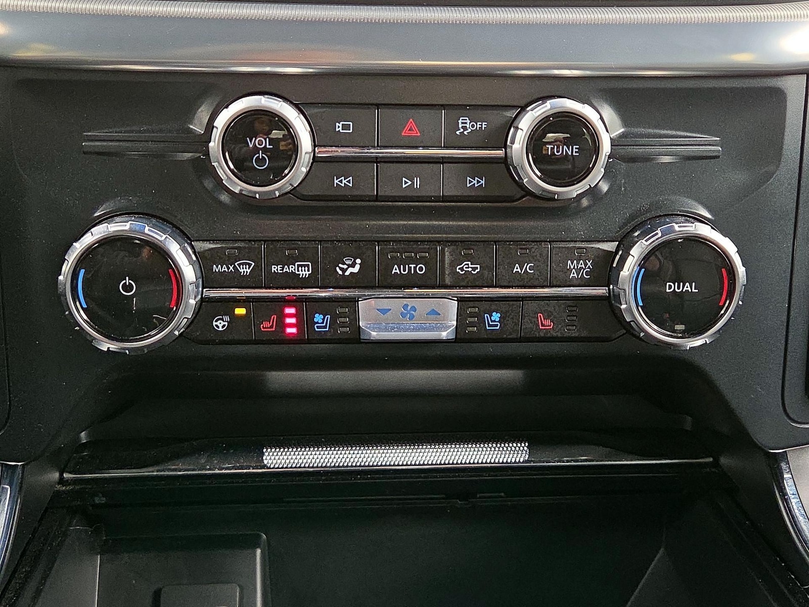 2025 Ford F-150 Lariat - Photo 18
