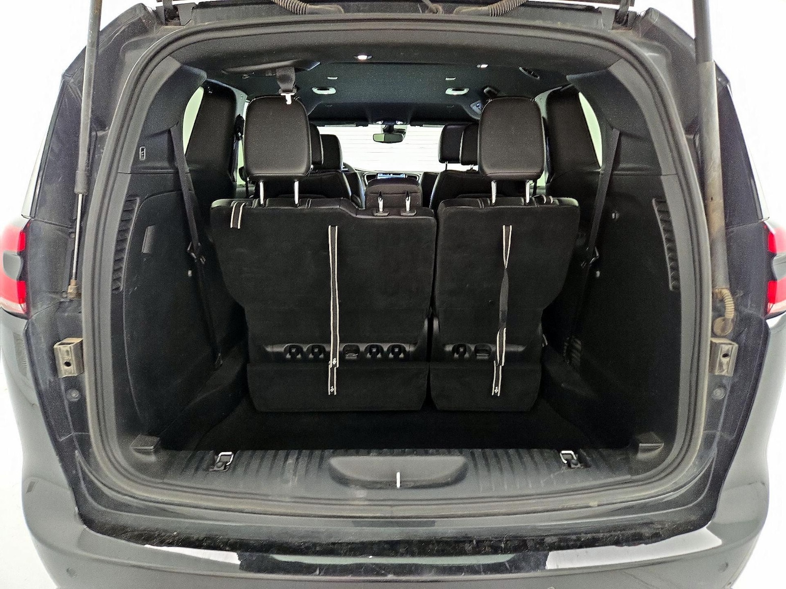 2025 Chrysler Pacifica Select - Photo 22