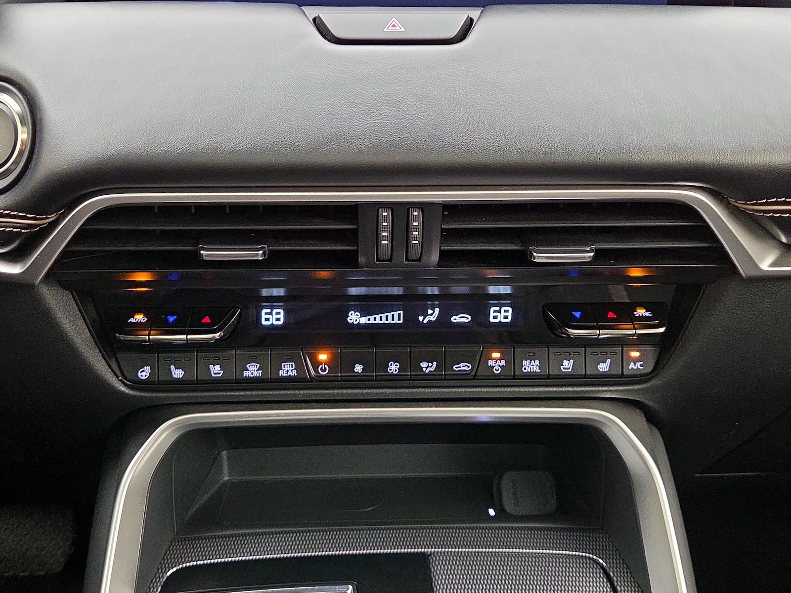 2025 Mazda CX-90 Premium Plus Package - Photo 18