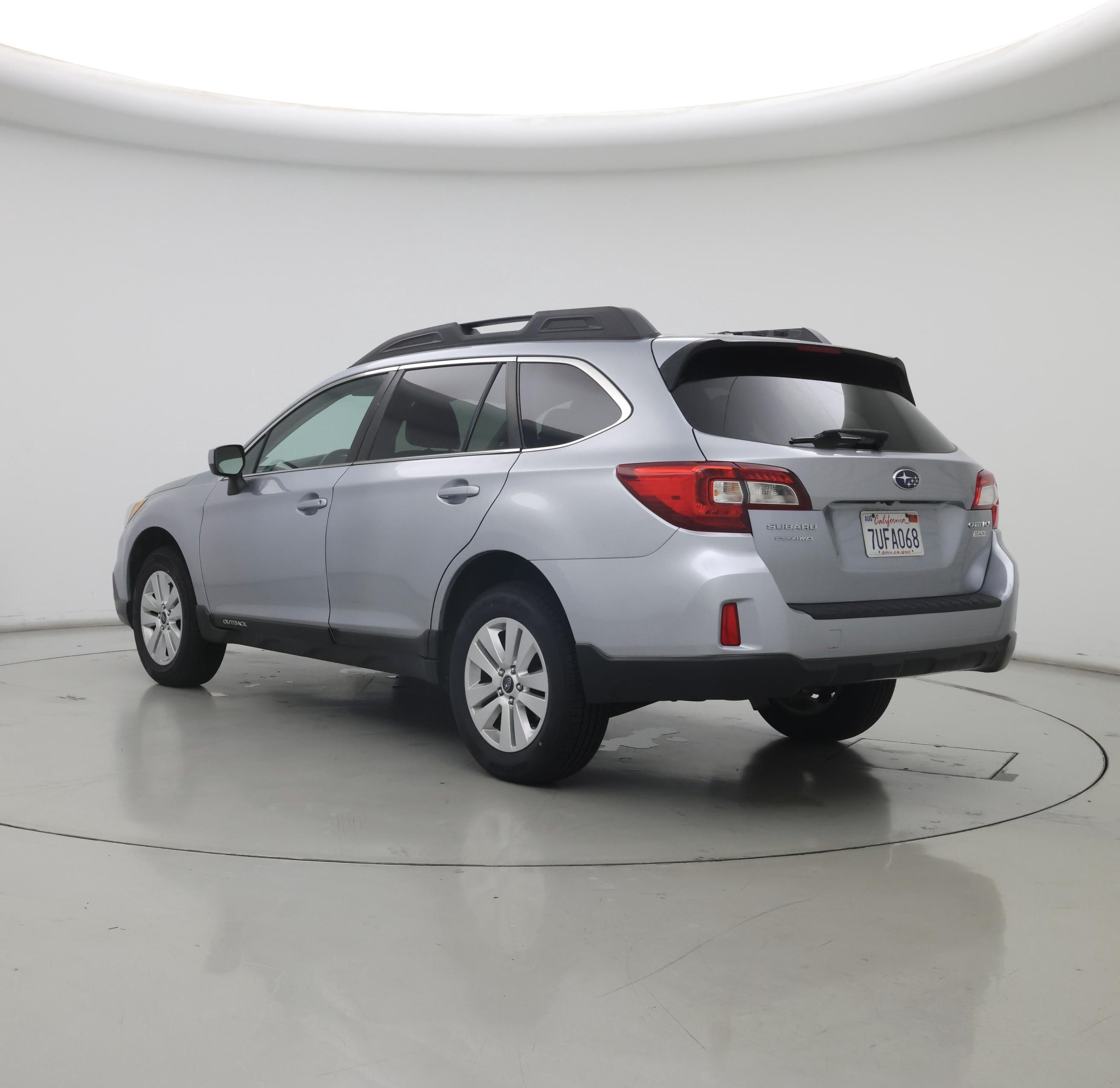 Thumbnail: 2015 Subaru Outback - 2