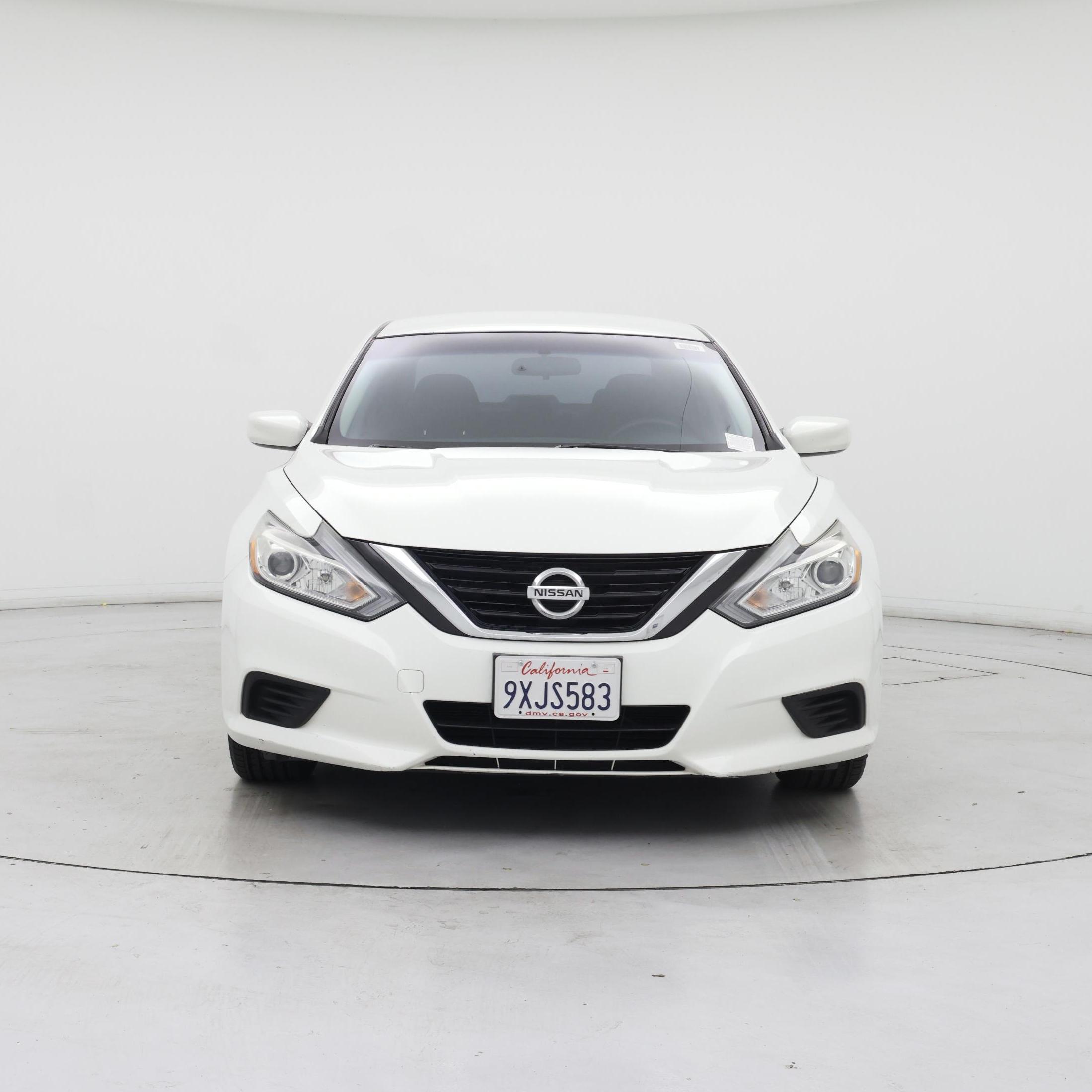 Thumbnail: 2016 Nissan Altima - 5