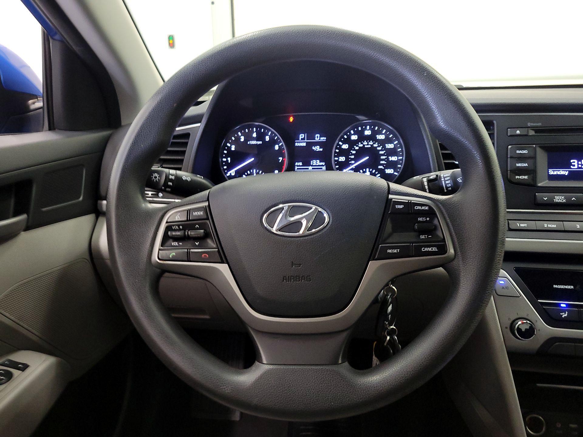 Thumbnail: 2018 Hyundai Elantra - 10