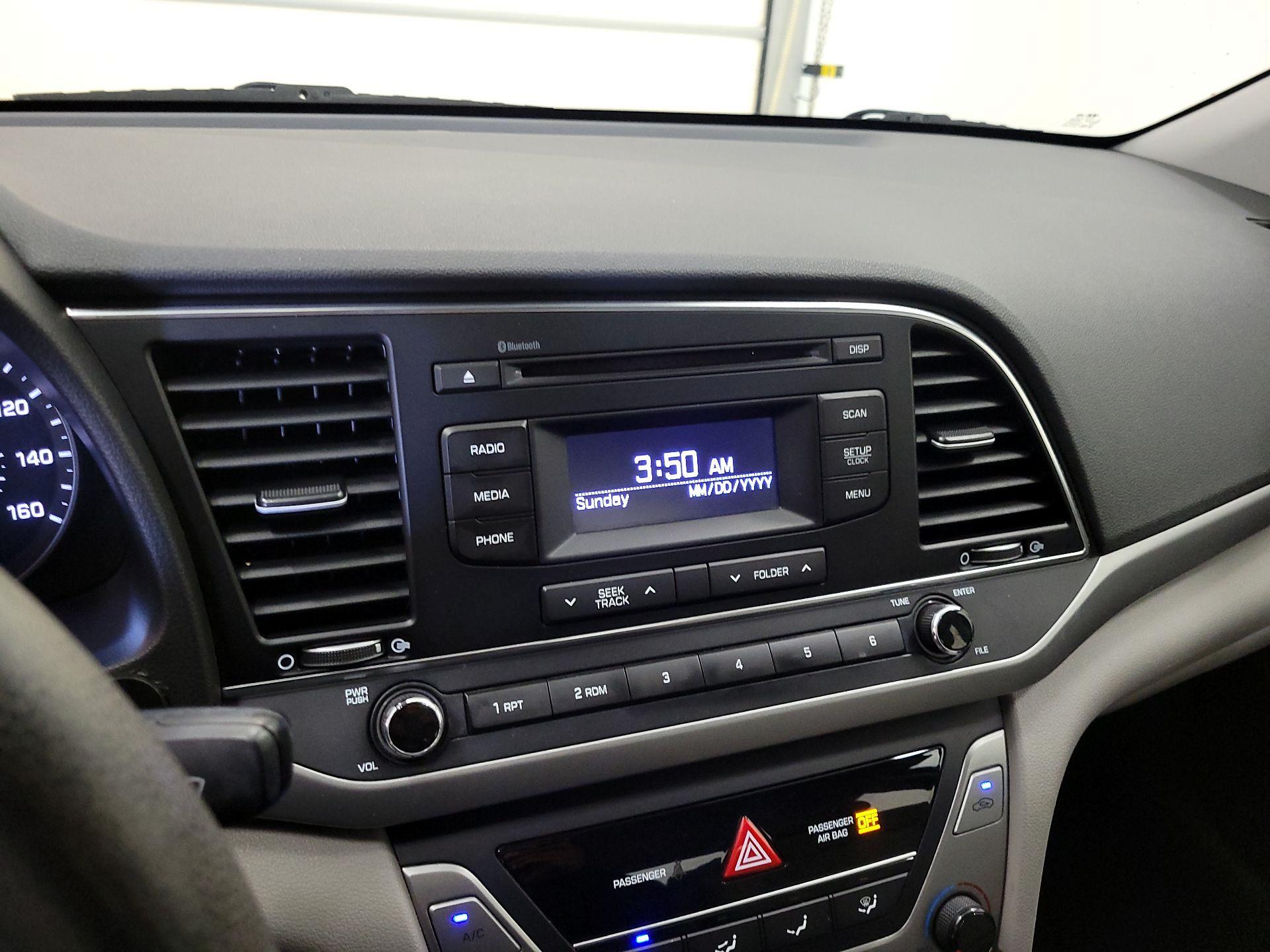 Thumbnail: 2018 Hyundai Elantra - 14