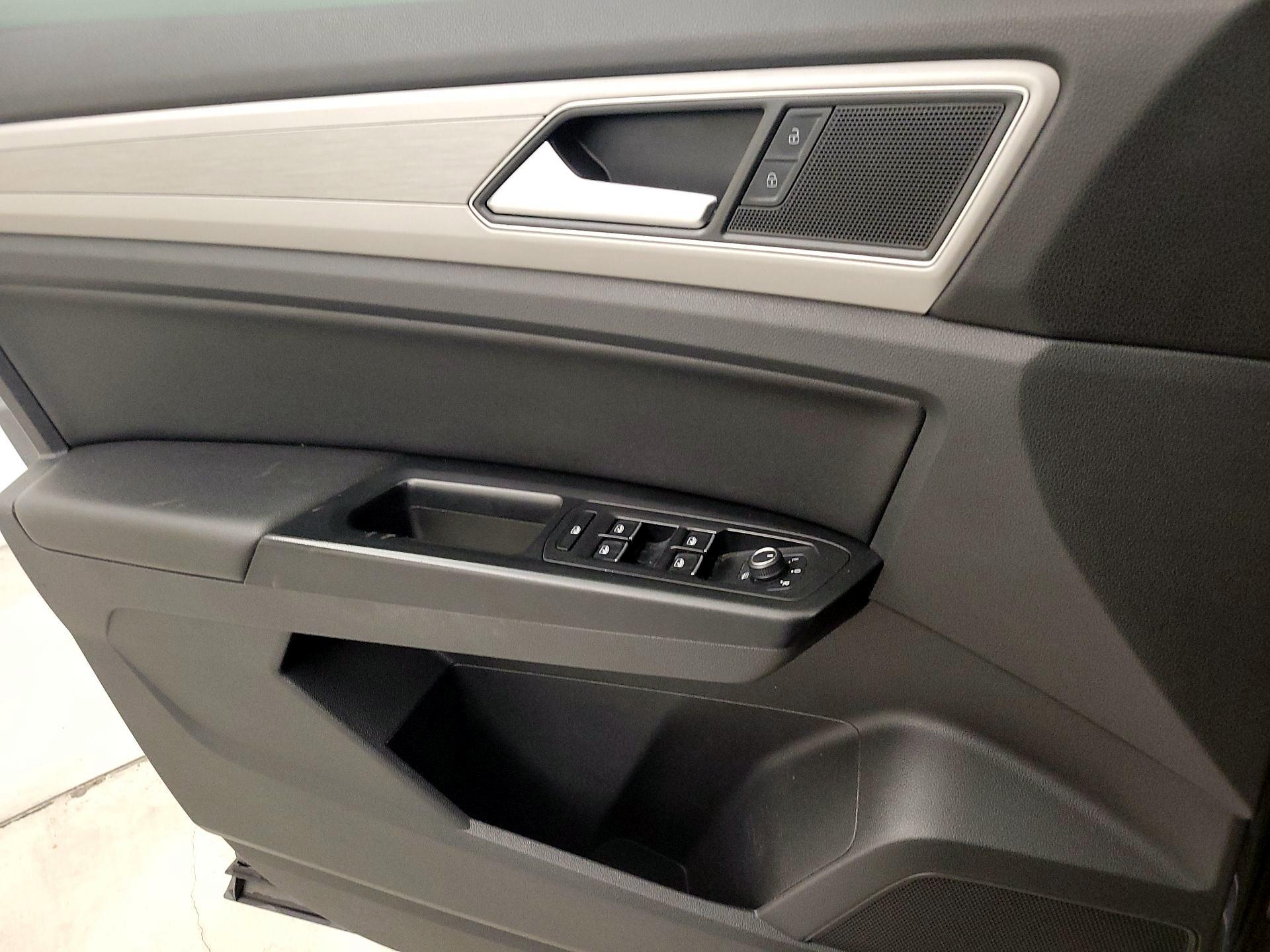 Thumbnail: 2019 Volkswagen Atlas - 12