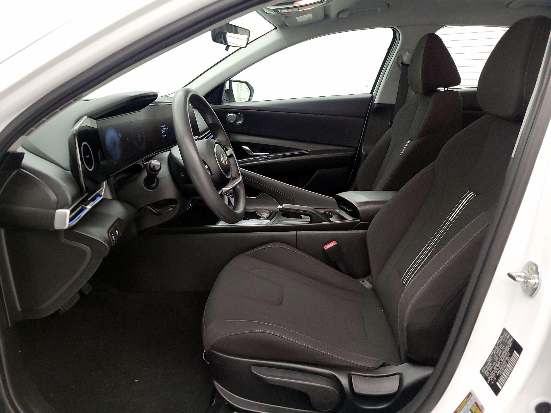 Thumbnail: 2024 Hyundai Elantra - 11