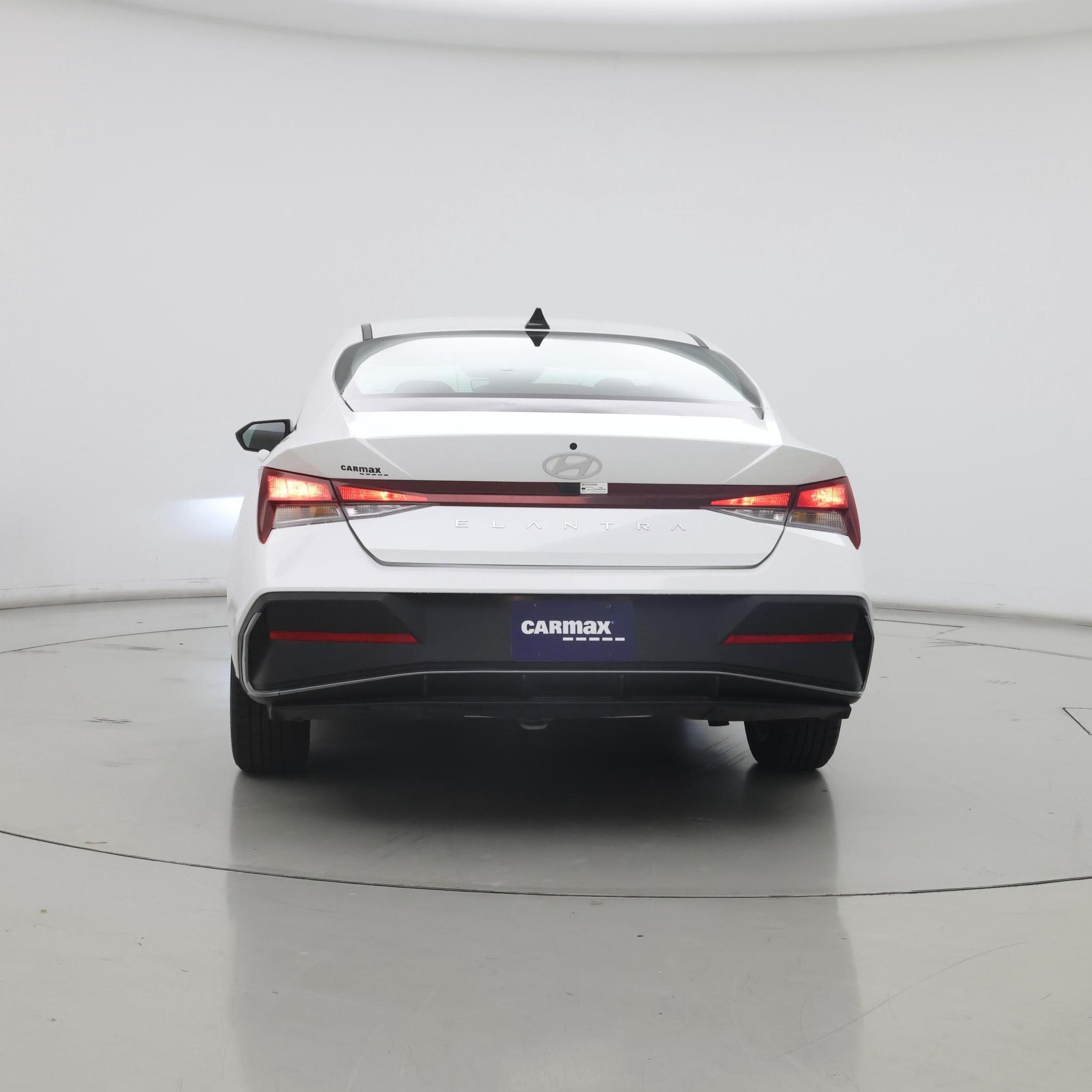 Thumbnail: 2024 Hyundai Elantra - 6