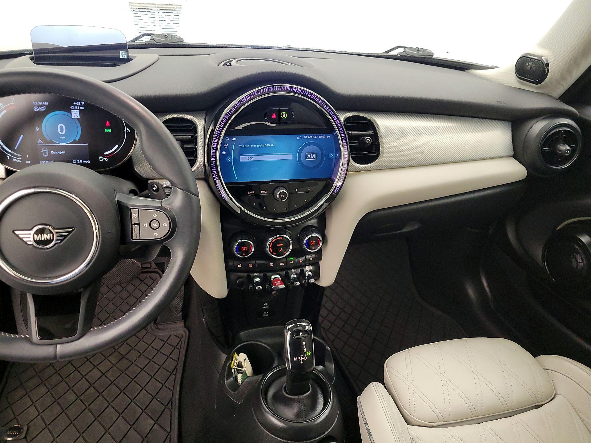 Thumbnail: 2024 MINI Cooper Hardtop - 9